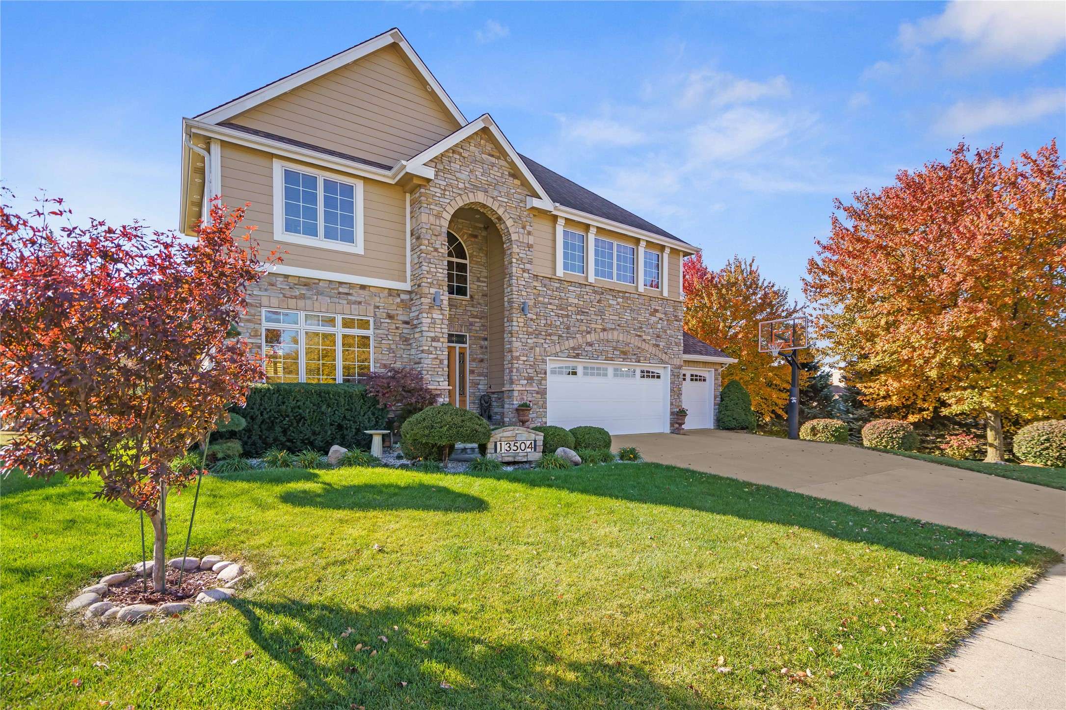 Urbandale, IA 50323,13504 Sheridan Avenue