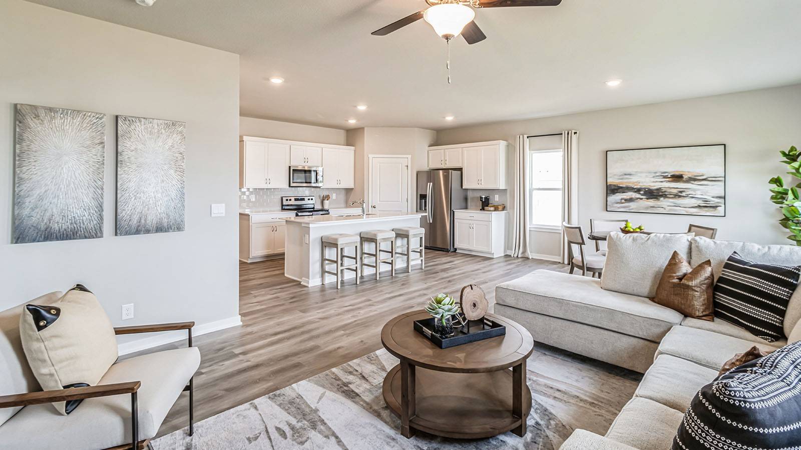 Urbandale, IA 50322,16812 Plum Drive