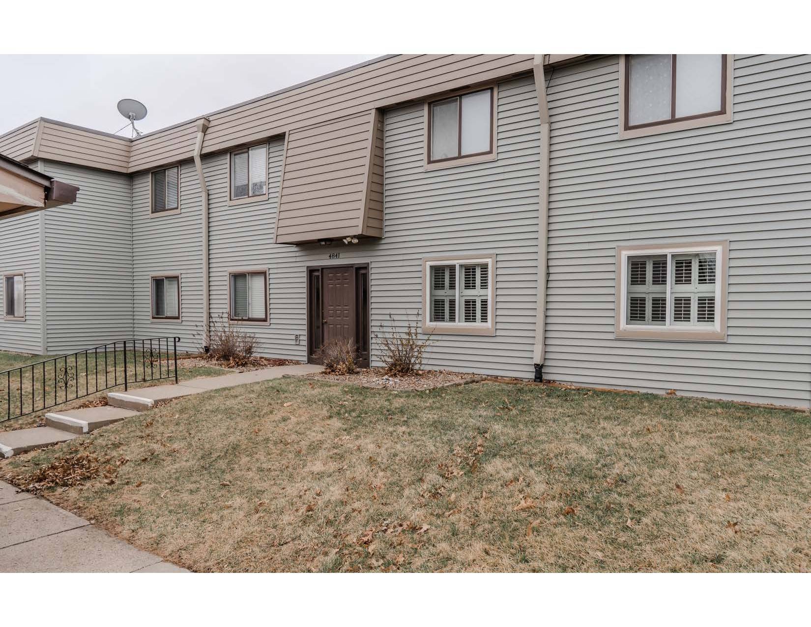 West Des Moines, IA 50266,4841 Woodland Avenue #6