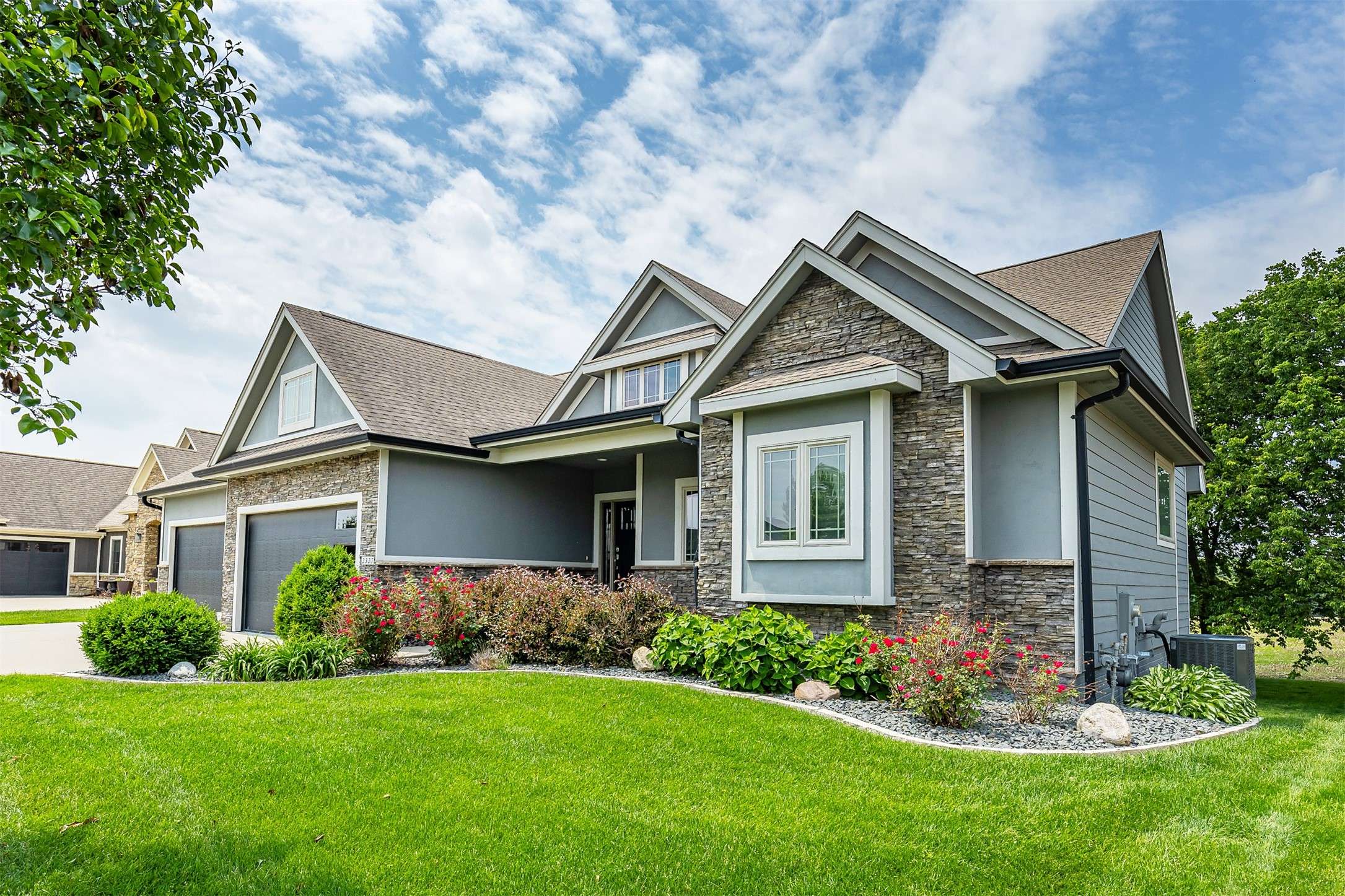 Altoona, IA 50009,2327 Hearthstone Circle SW