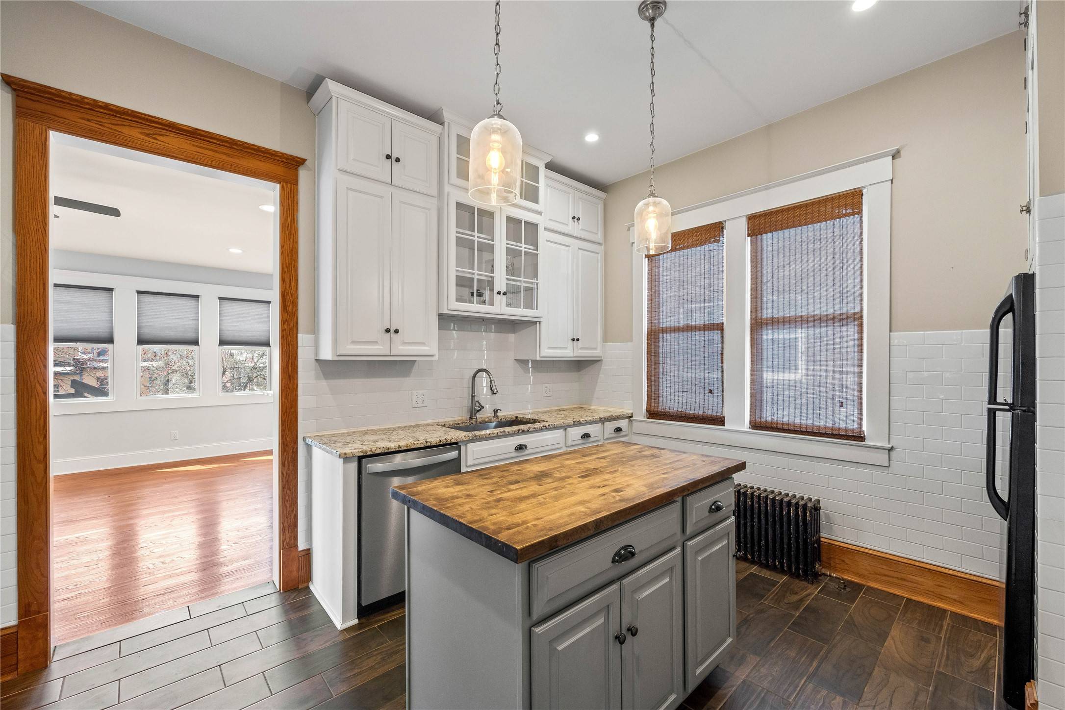 Des Moines, IA 50314,726 18th Street