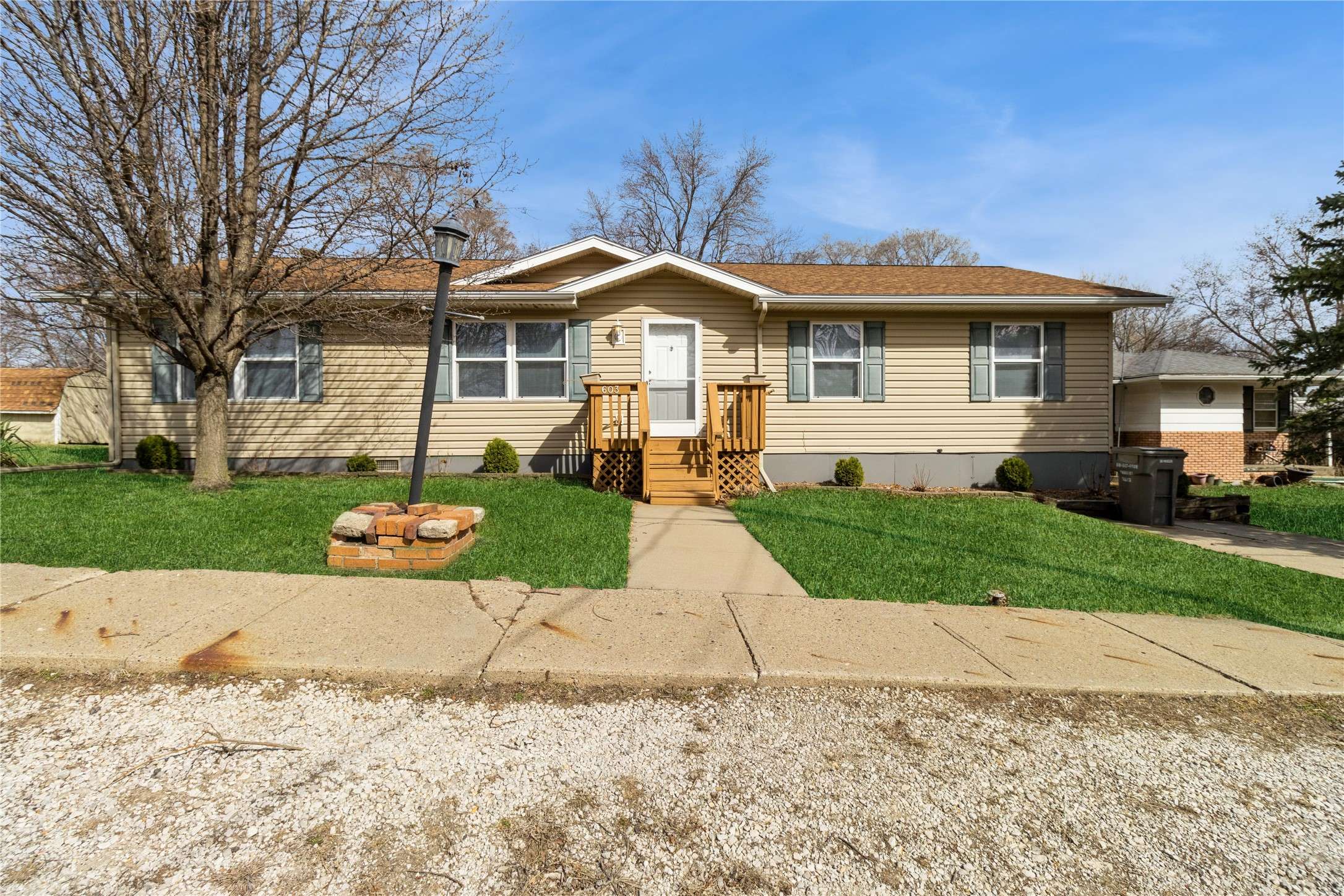 Bussey, IA 50044,603 5th Street