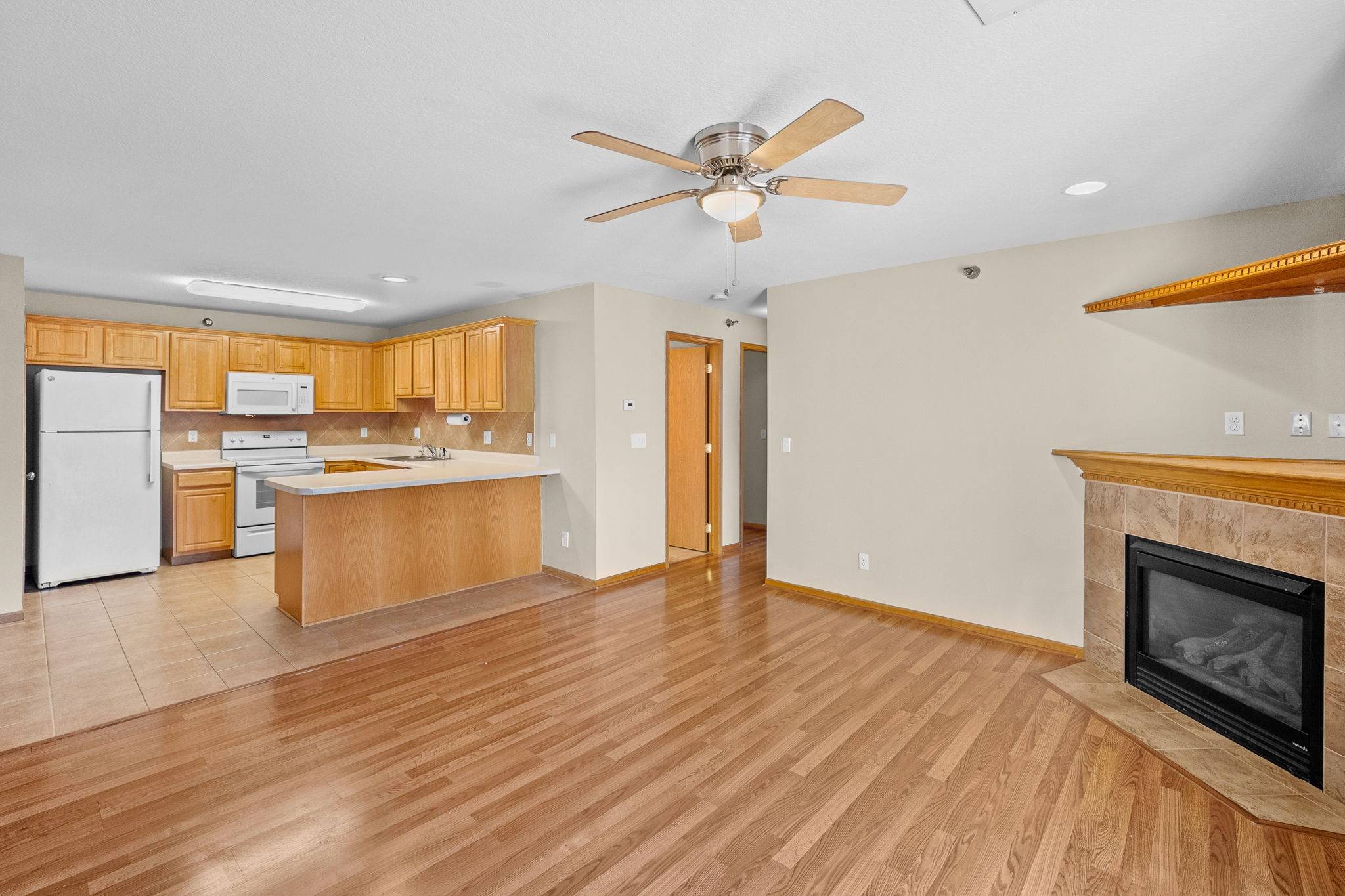 Urbandale, IA 50322,5924 Sutton Place #8