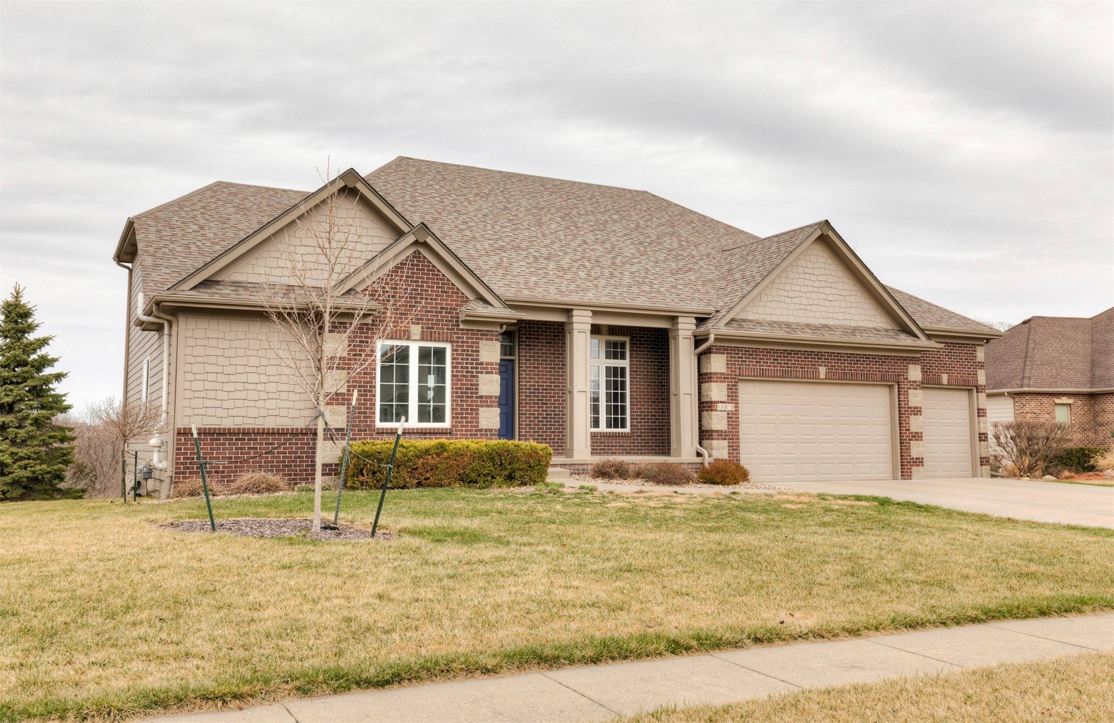Urbandale, IA 50323,15305 Oakwood Drive
