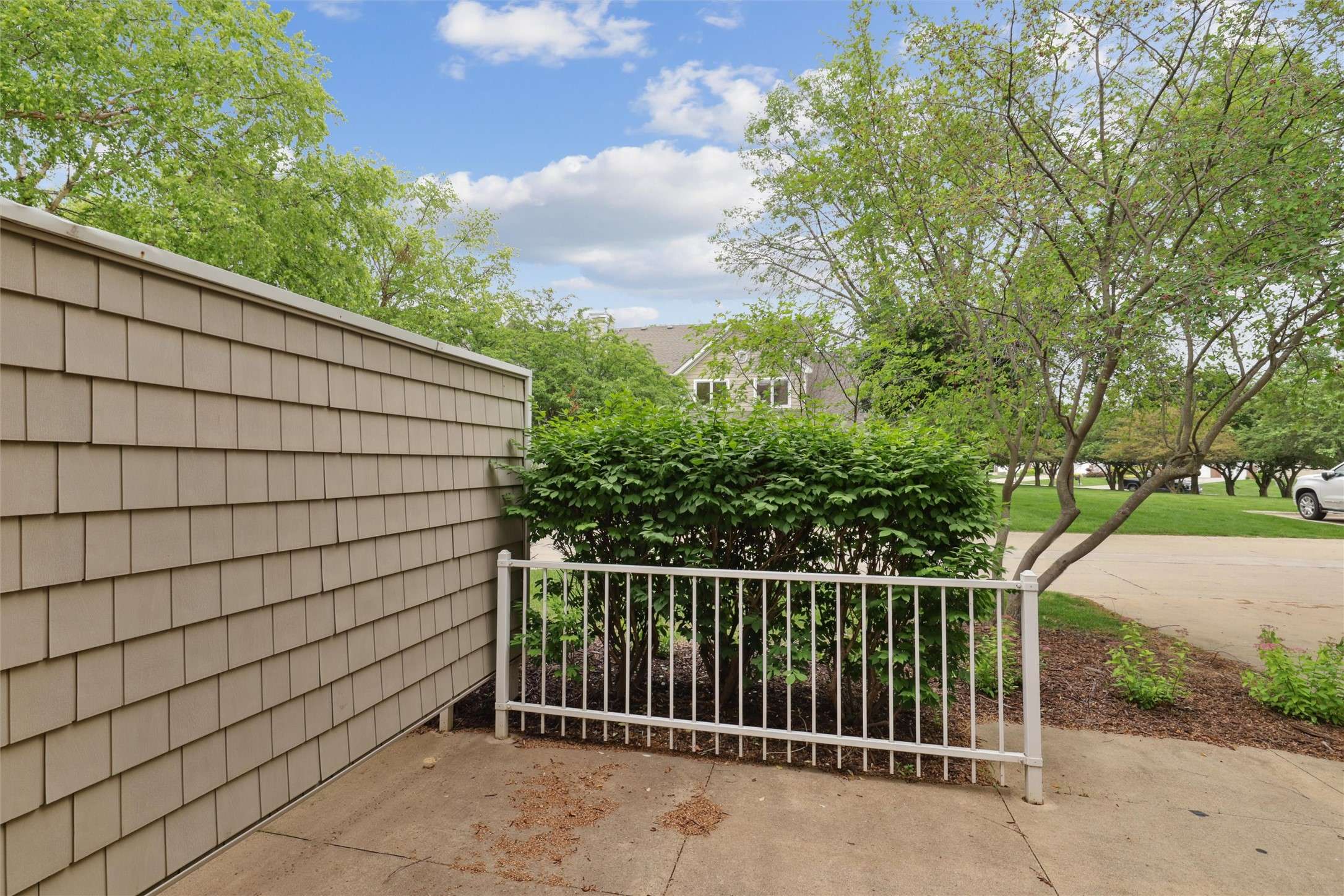 West Des Moines, IA 50266,811 Burr Oaks Drive #1110