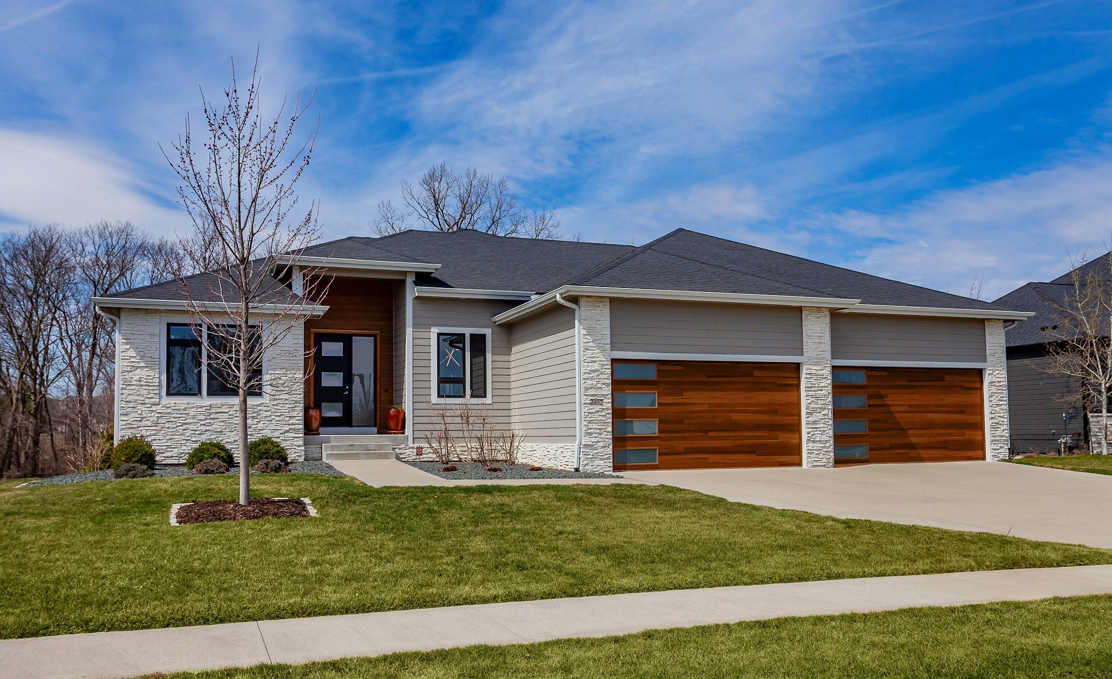 Urbandale, IA 50323,4852 159th Street