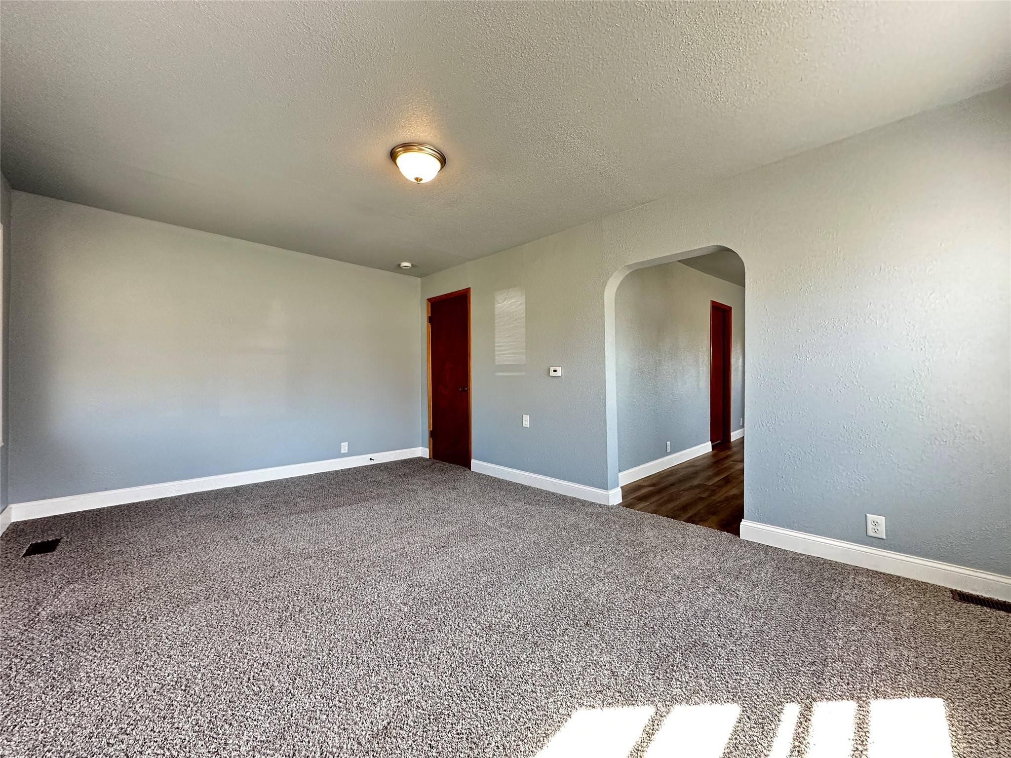 Marshalltown, IA 50158,717 N 5th Avenue