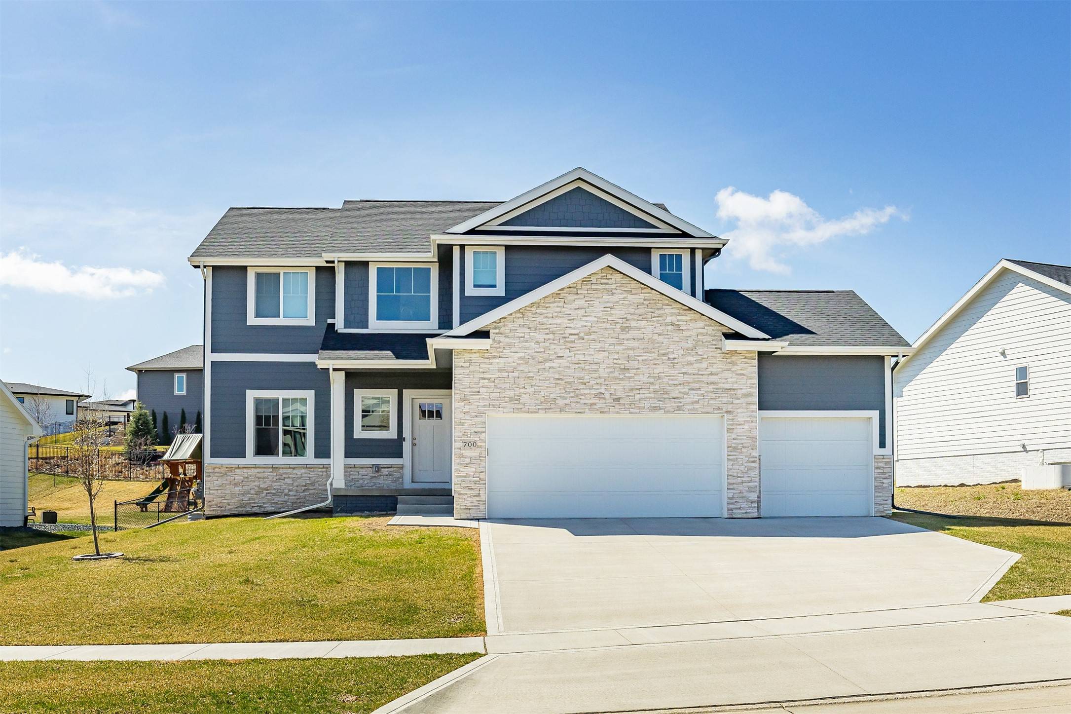 Waukee, IA 50263,700 Belmont Boulevard
