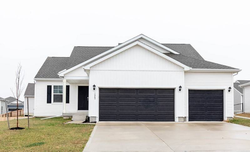Waukee, IA 50263,1065 Waukee Avenue