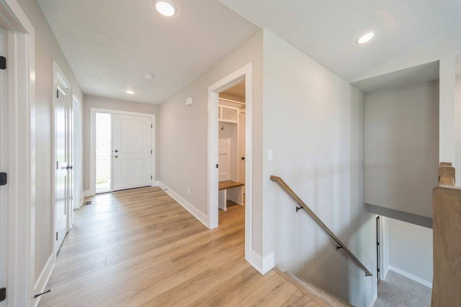 Ankeny, IA 50021,5618 NE Briarwood Drive