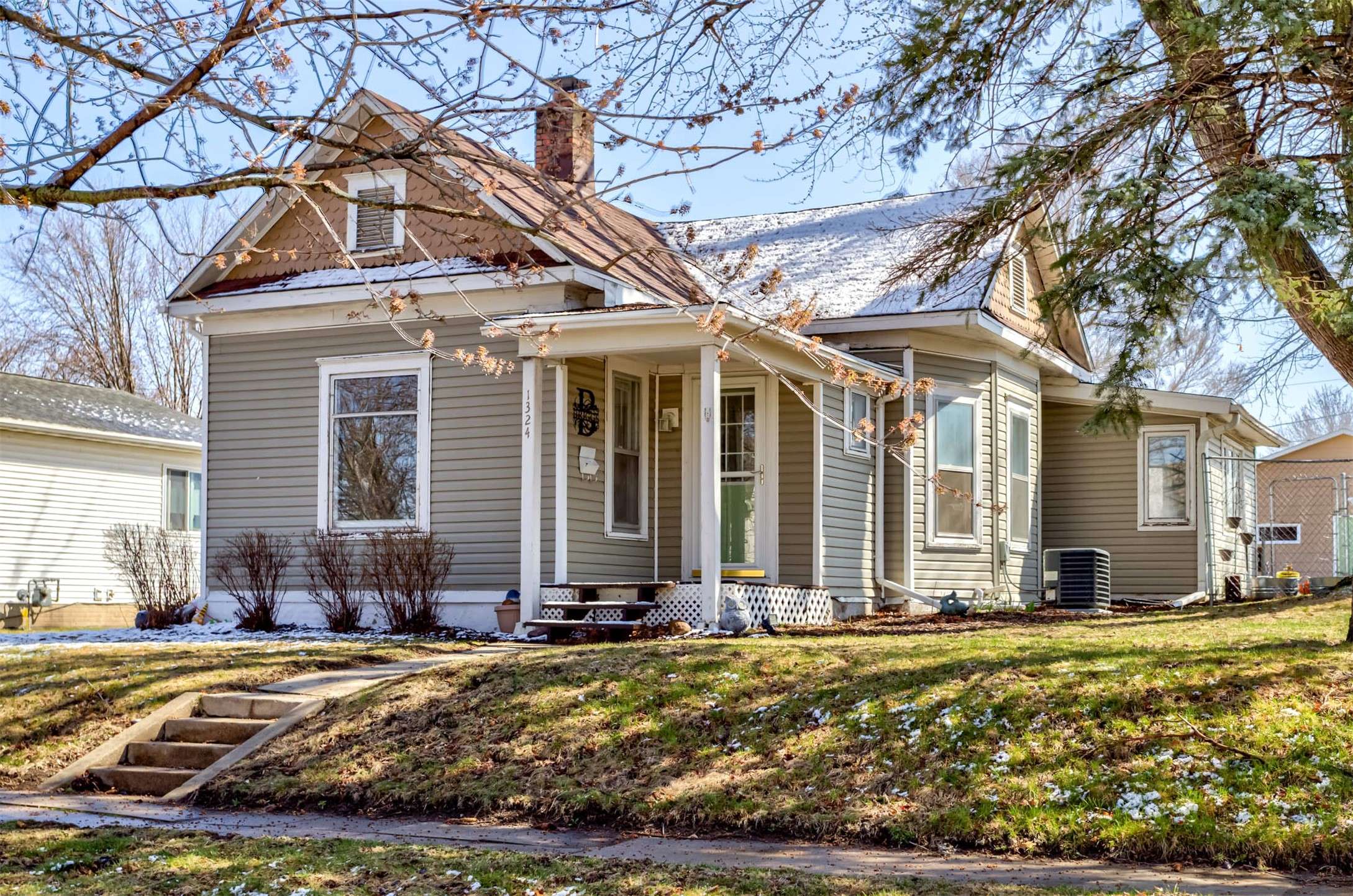 Boone, IA 50036,1324 Tama Street