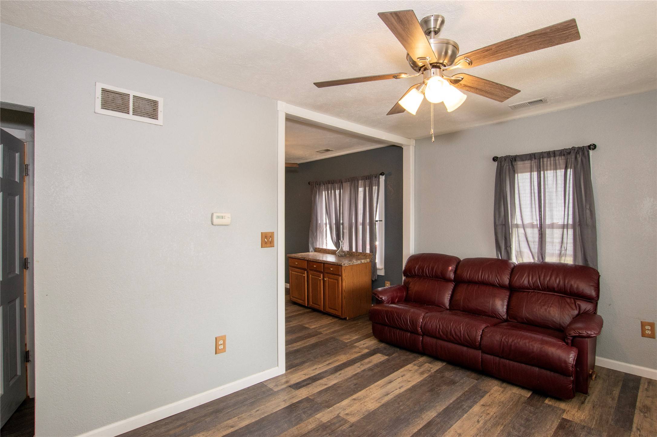Newton, IA 50208,816 E 7th Street S