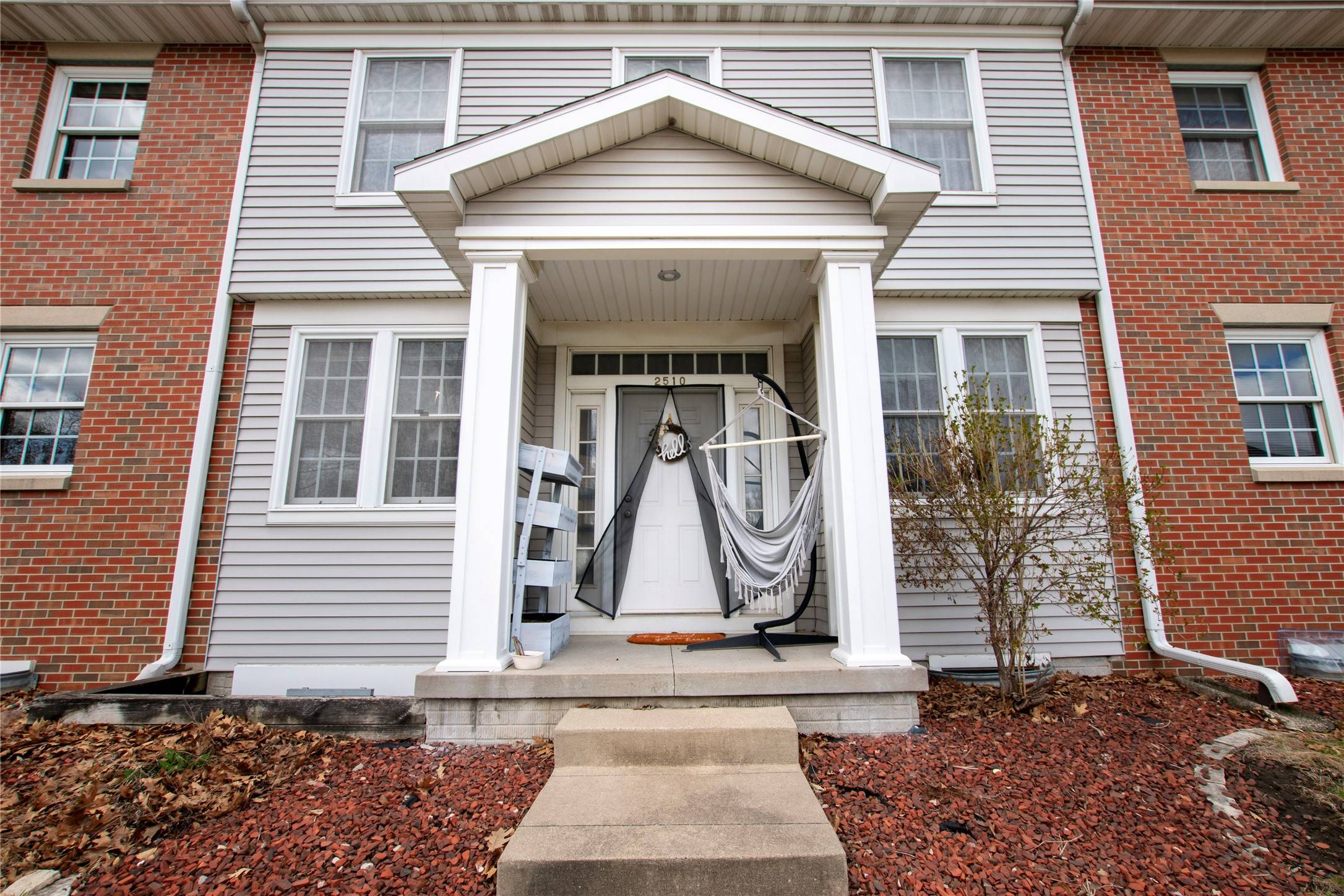 Ames, IA 50010,2510 Eaton Avenue