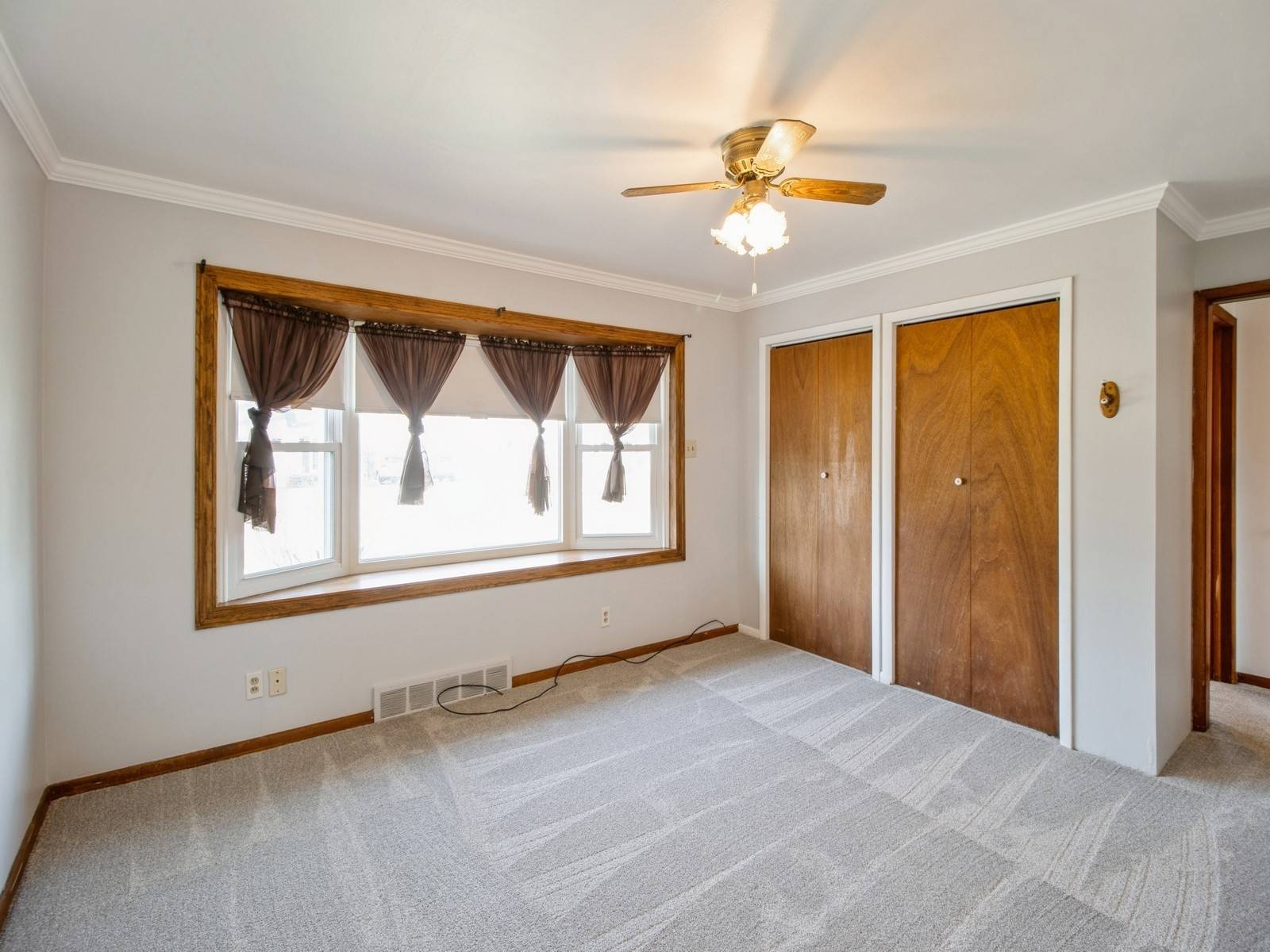 Des Moines, IA 50310,3112 Sheridan Avenue
