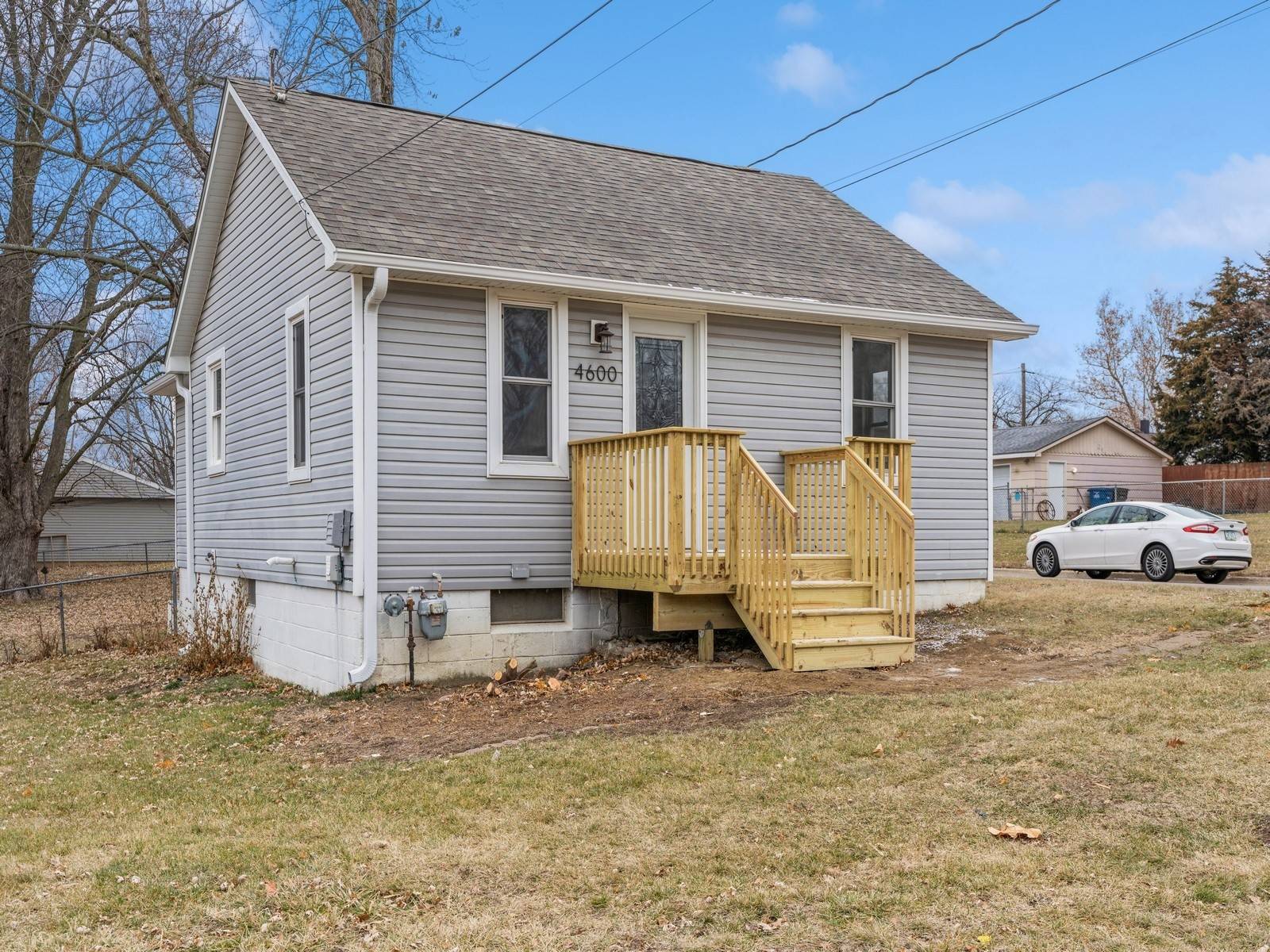 Des Moines, IA 50315,4600 SW 5th Street