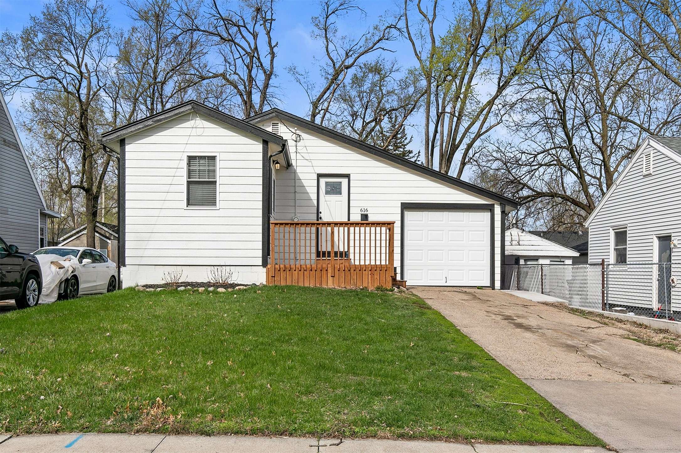 Des Moines, IA 50312,616 SW 60th Street