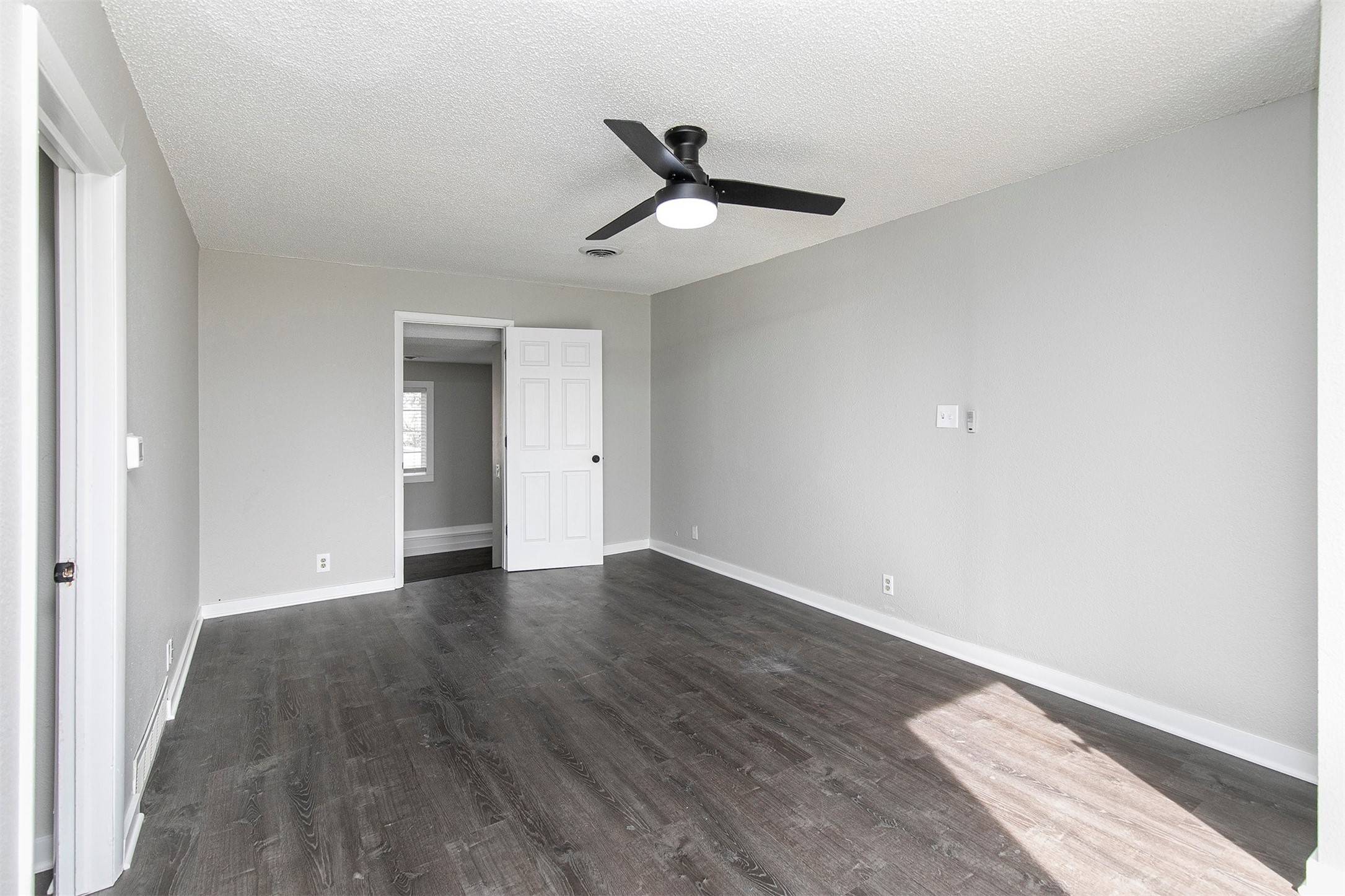 Des Moines, IA 50312,616 SW 60th Street