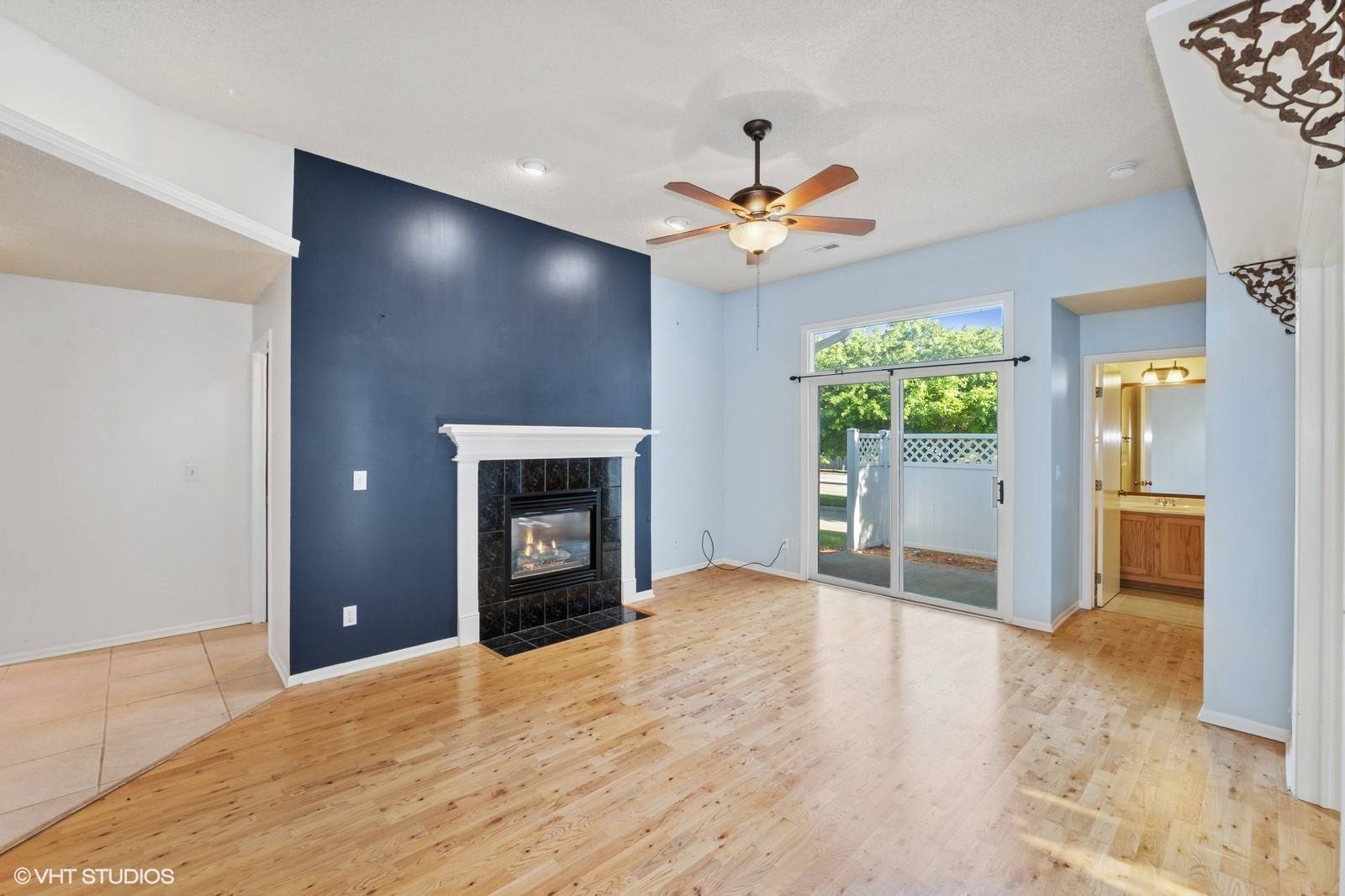 Urbandale, IA 50322,10120 Meredith Drive #2
