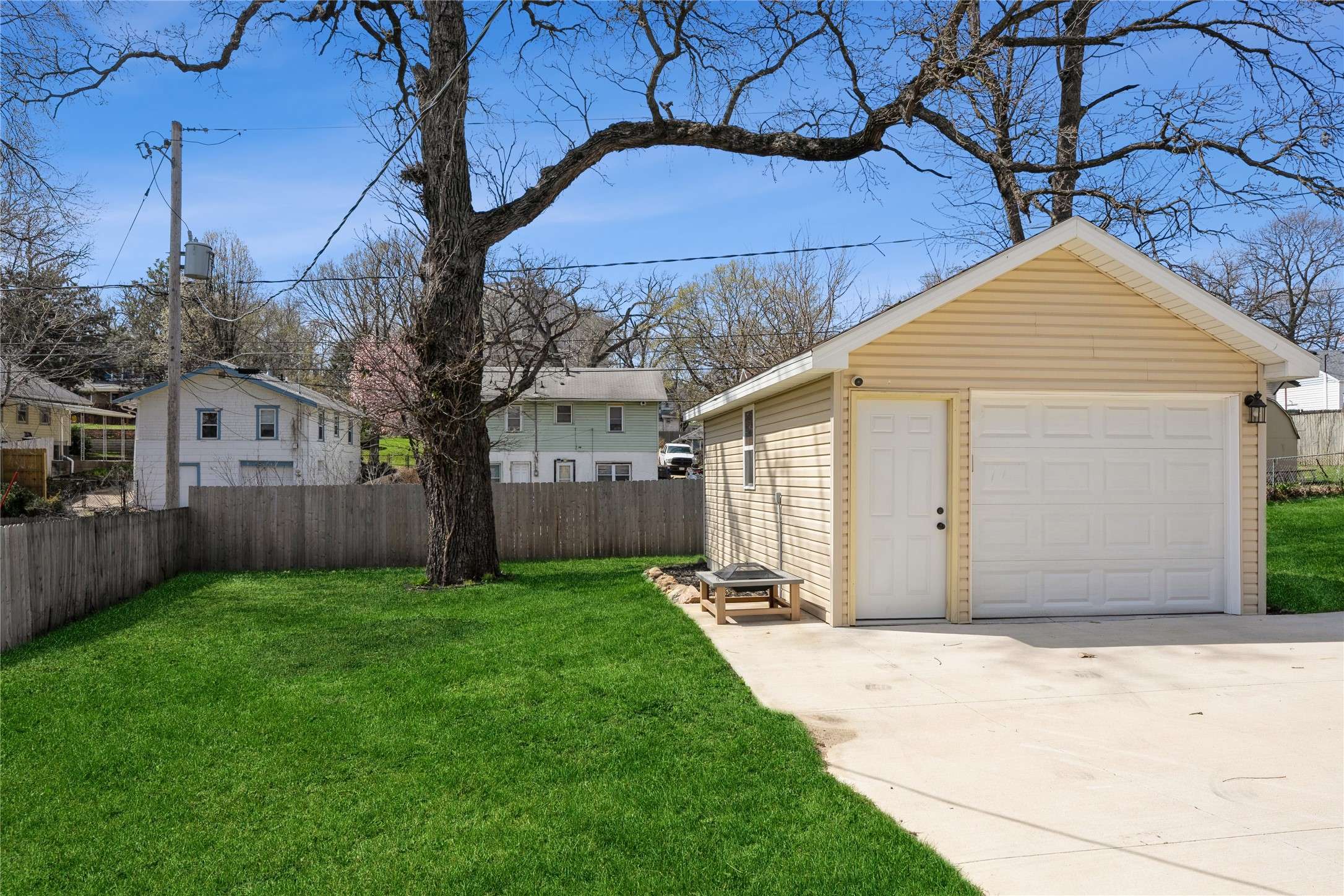 Des Moines, IA 50312,664 26th Street