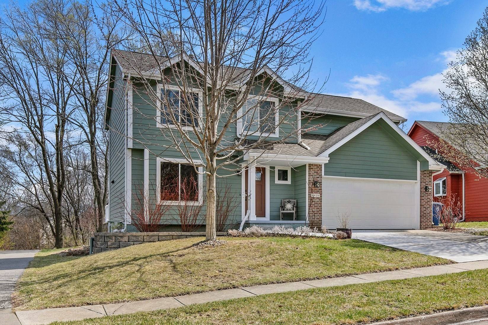 Urbandale, IA 50322,6836 Mill Pond Drive