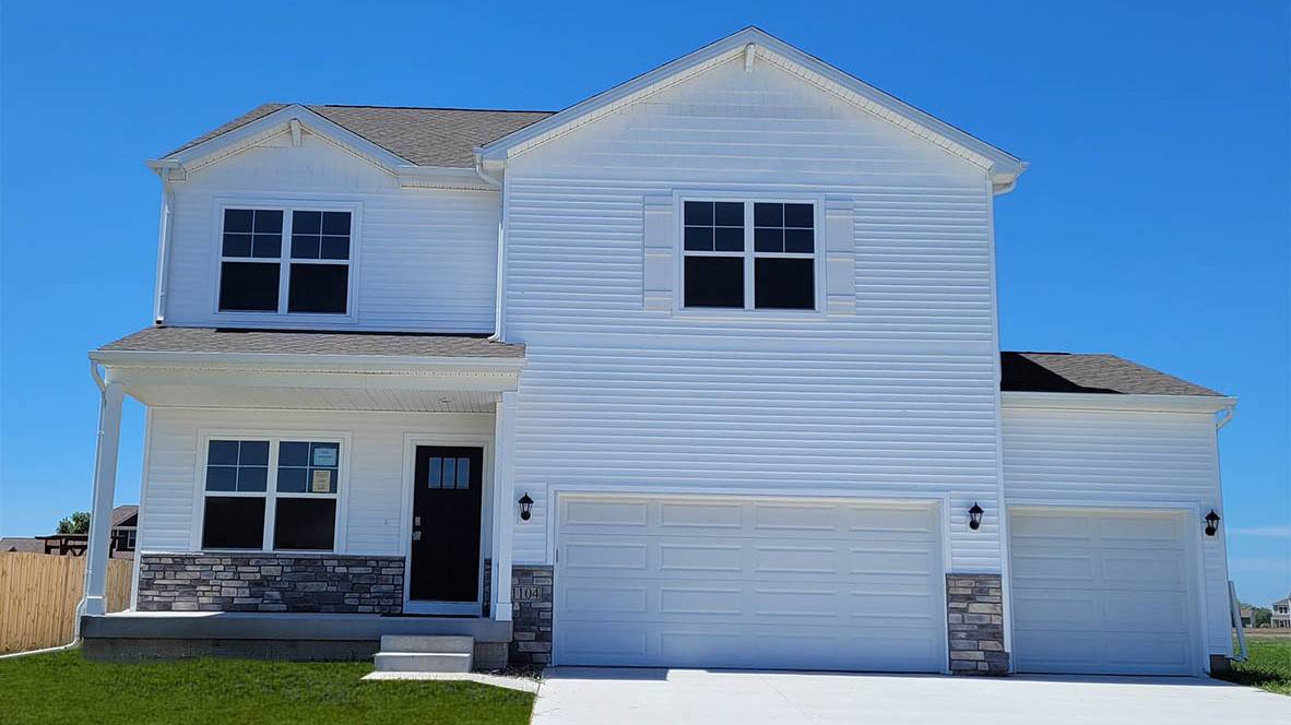 Urbandale, IA 50111,14521 Ironwood Court