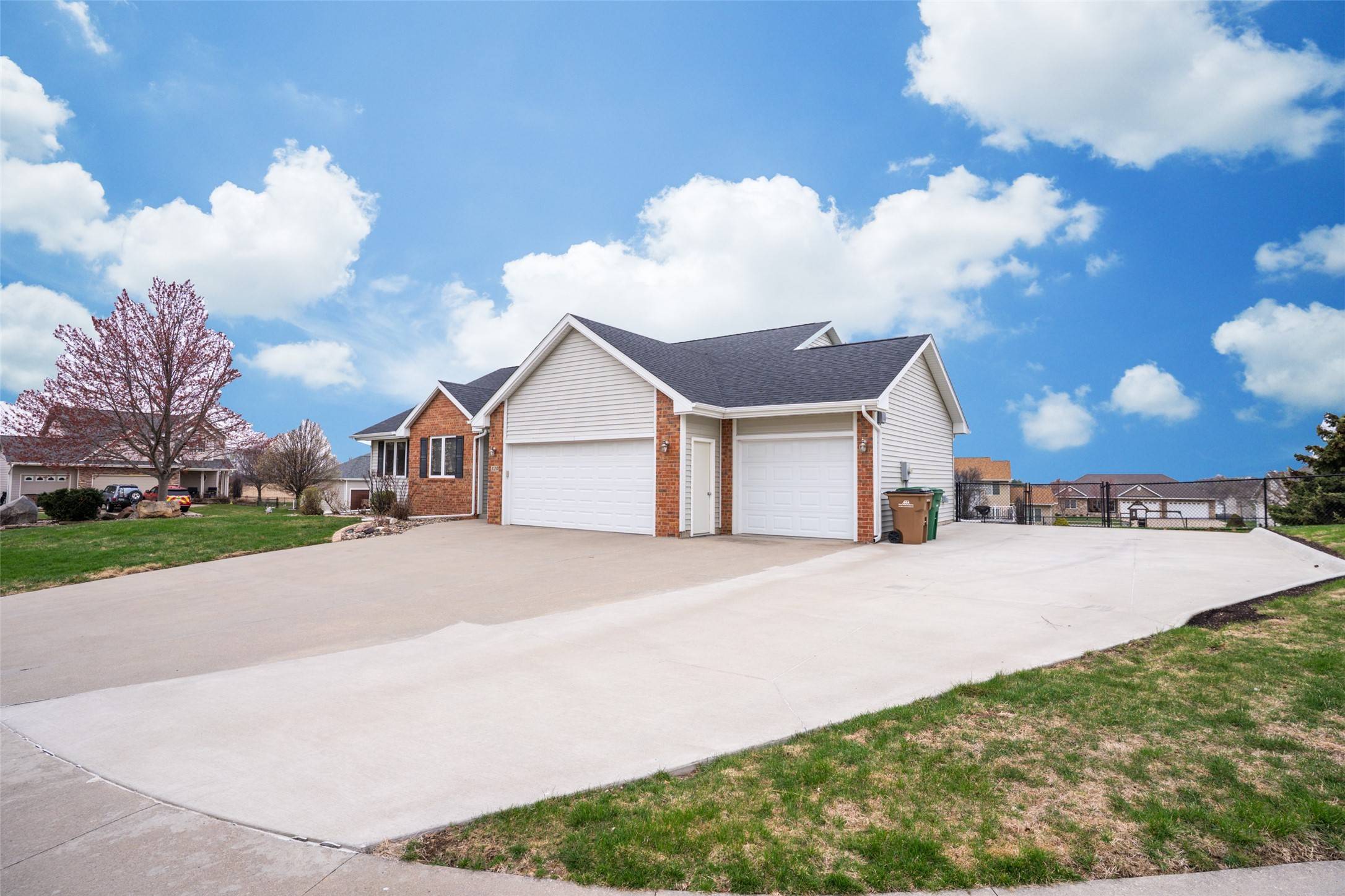 Pleasant Hill, IA 50327,320 Canary Circle