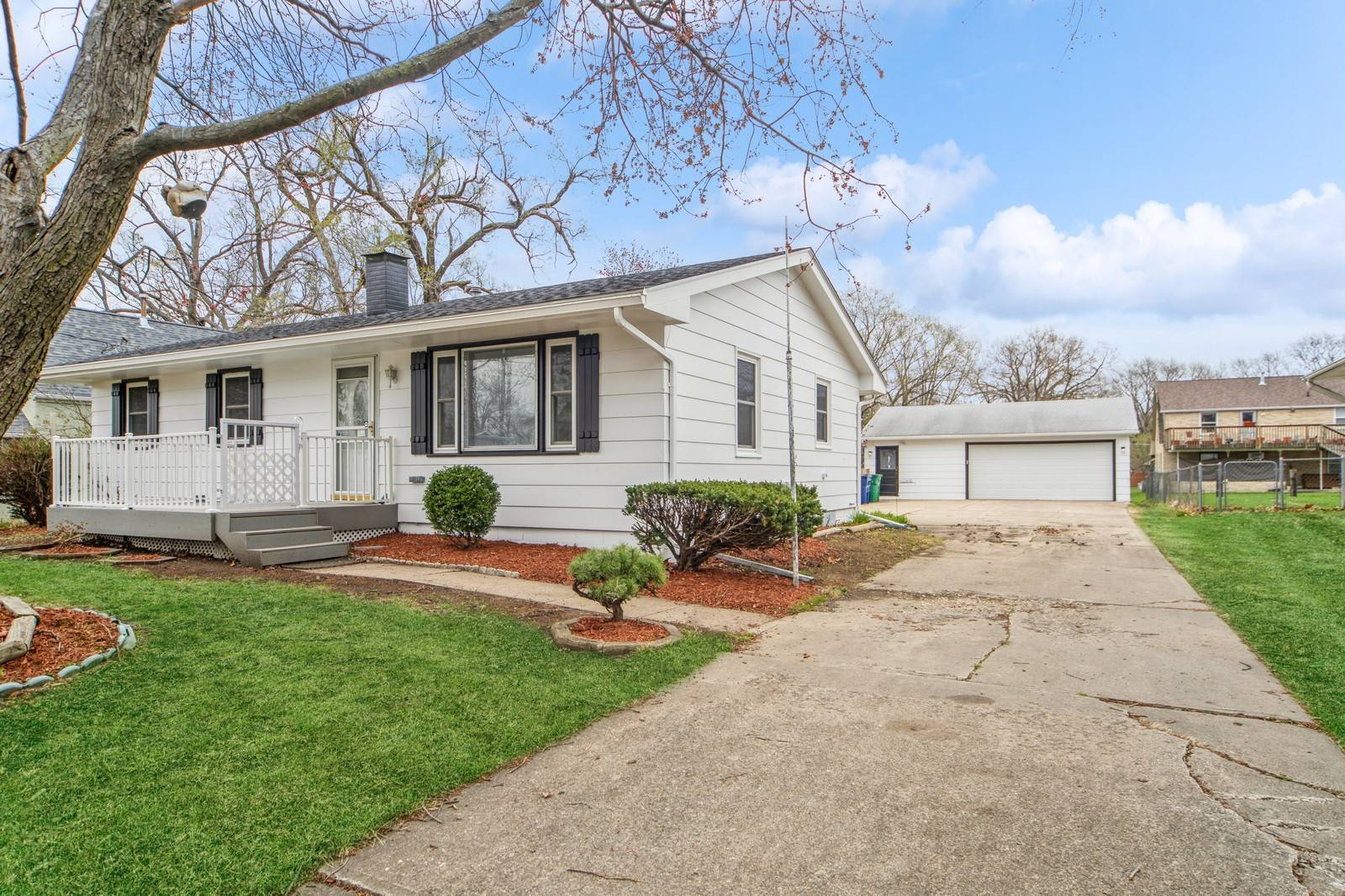 Urbandale, IA 50322,4311 66th Street