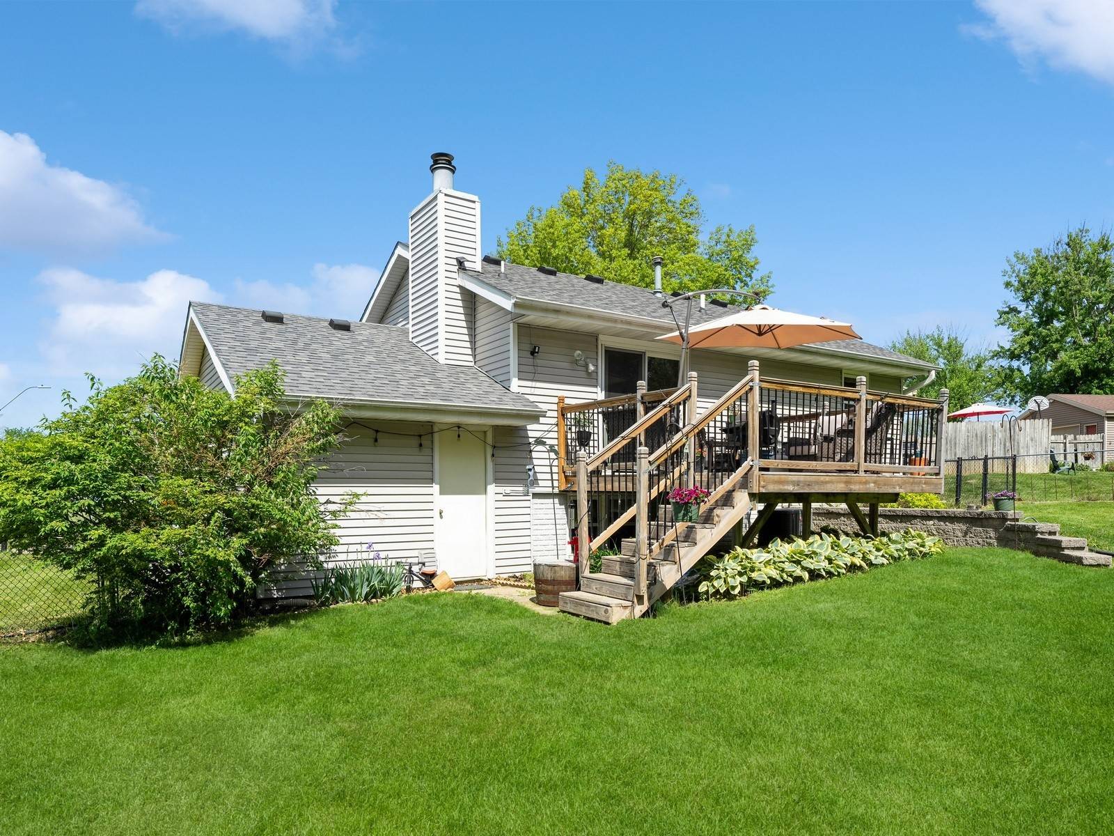 Indianola, IA 50125,100 W 8th Avenue
