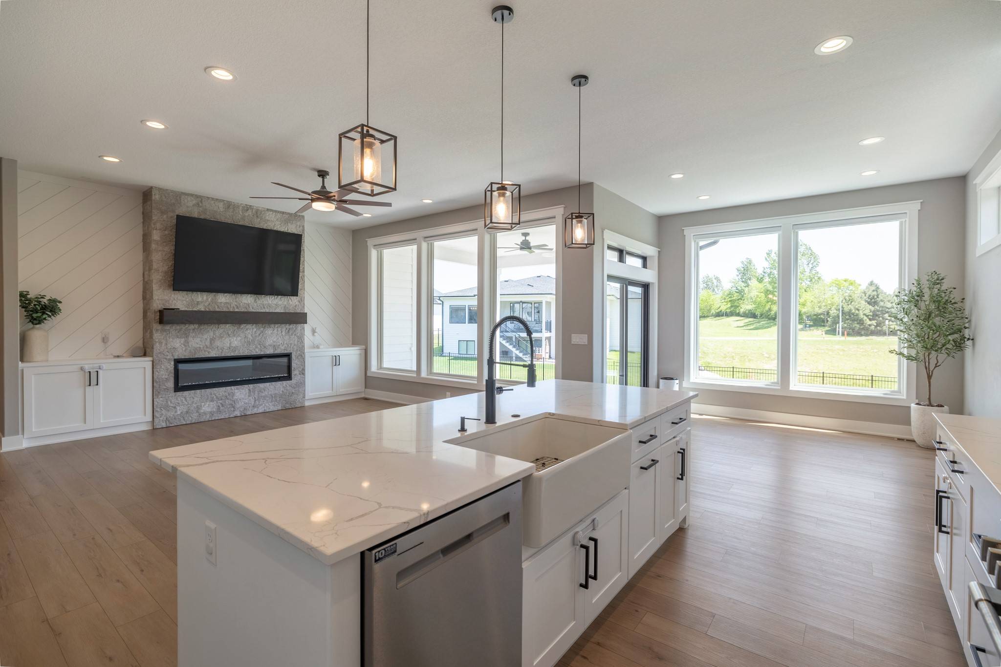 Urbandale, IA 50323,5009 148th Circle