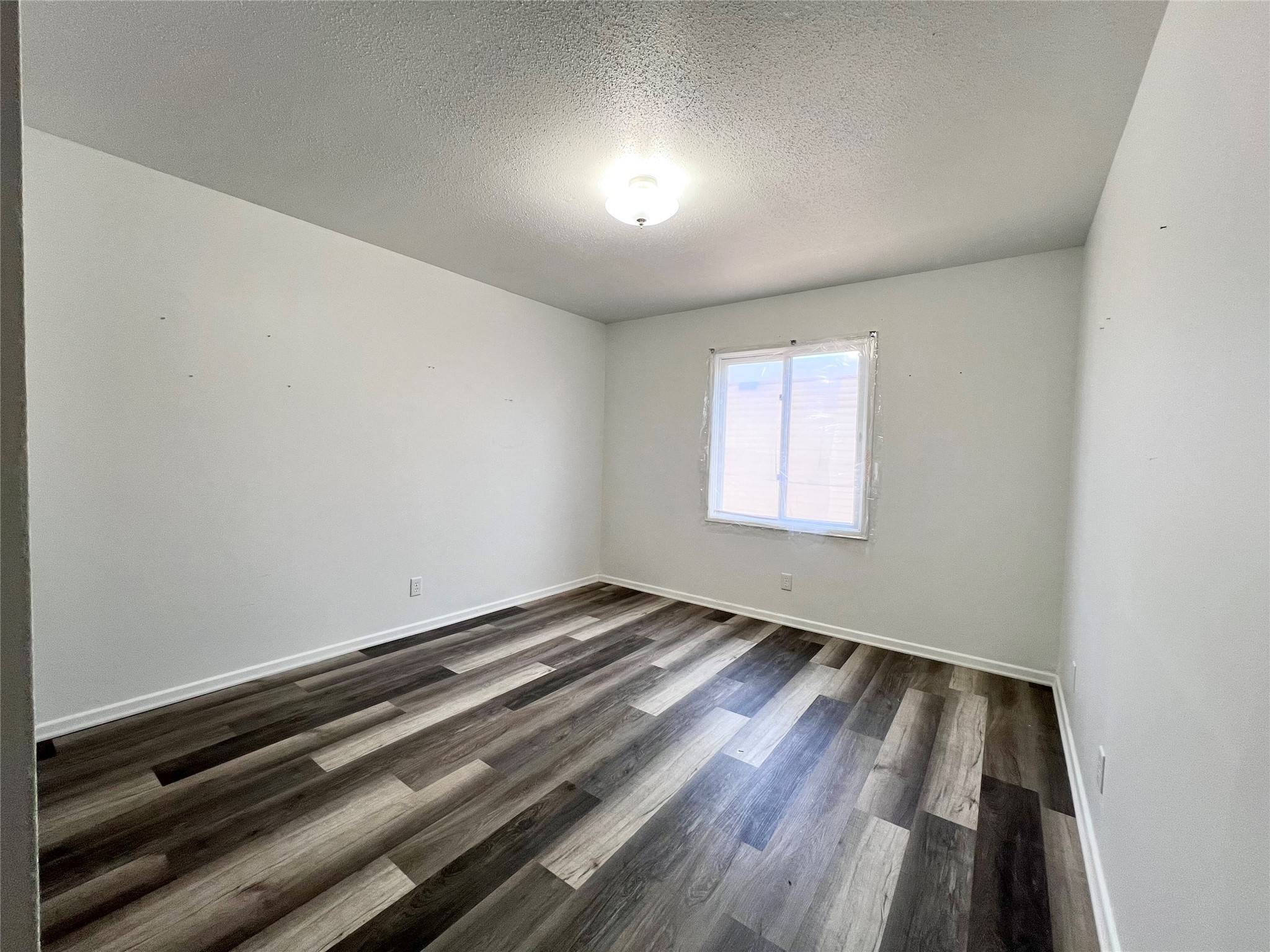 Ankeny, IA 50023,2045 NW Hickory Lane