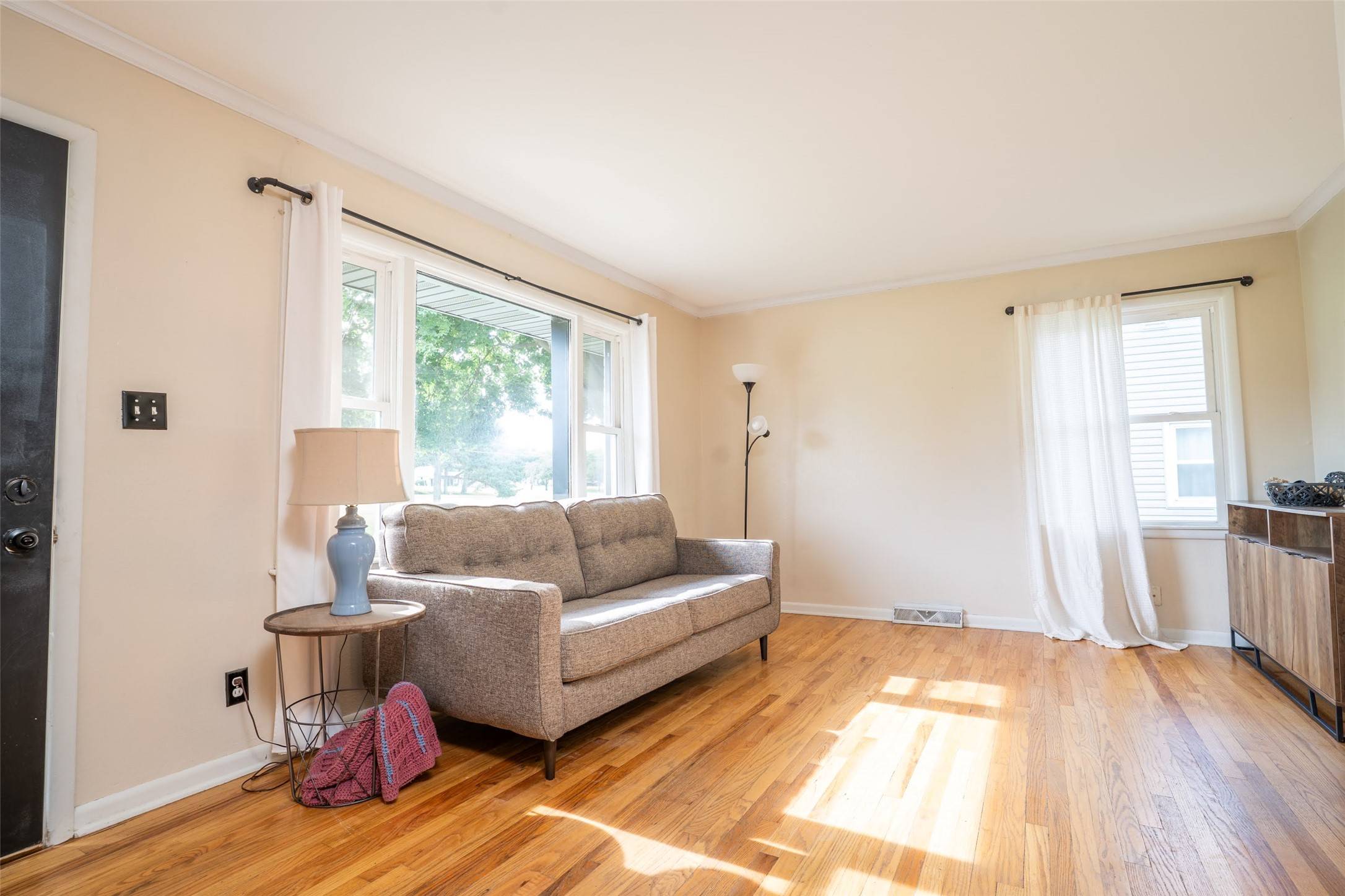 West Des Moines, IA 50265,832 19th Street