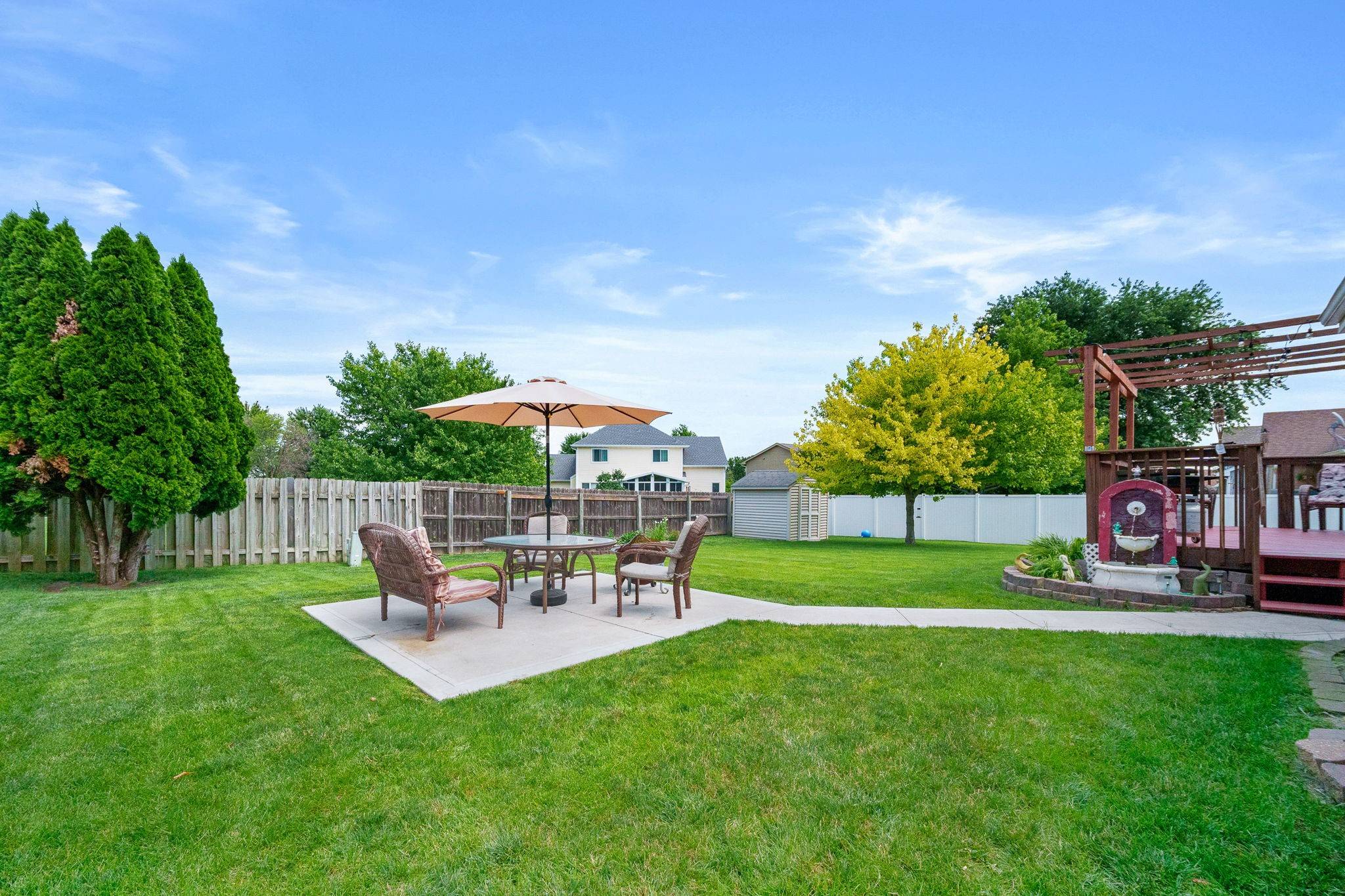 Ankeny, IA 50021,926 SE Allyn Street