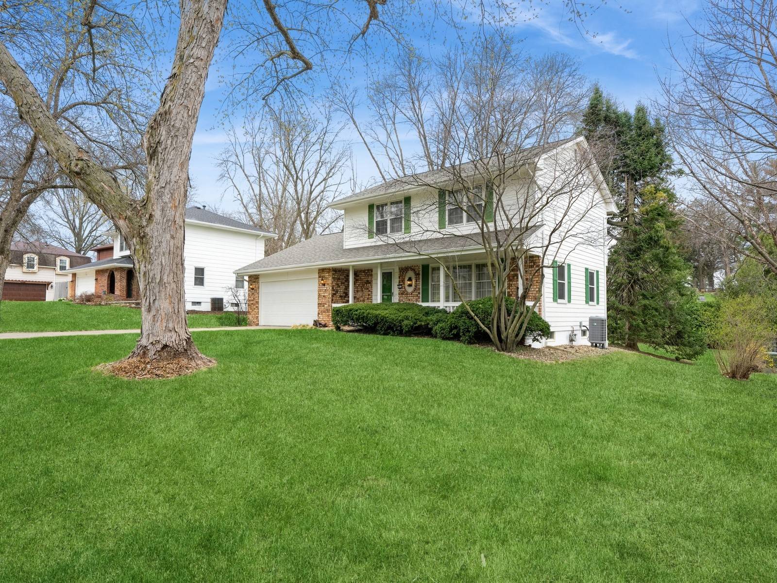Des Moines, IA 50321,3914 SW 29th Street