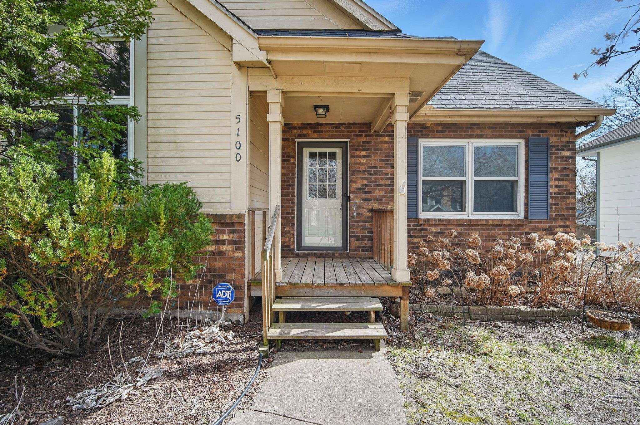 West Des Moines, IA 50265,5100 Tamara Lane