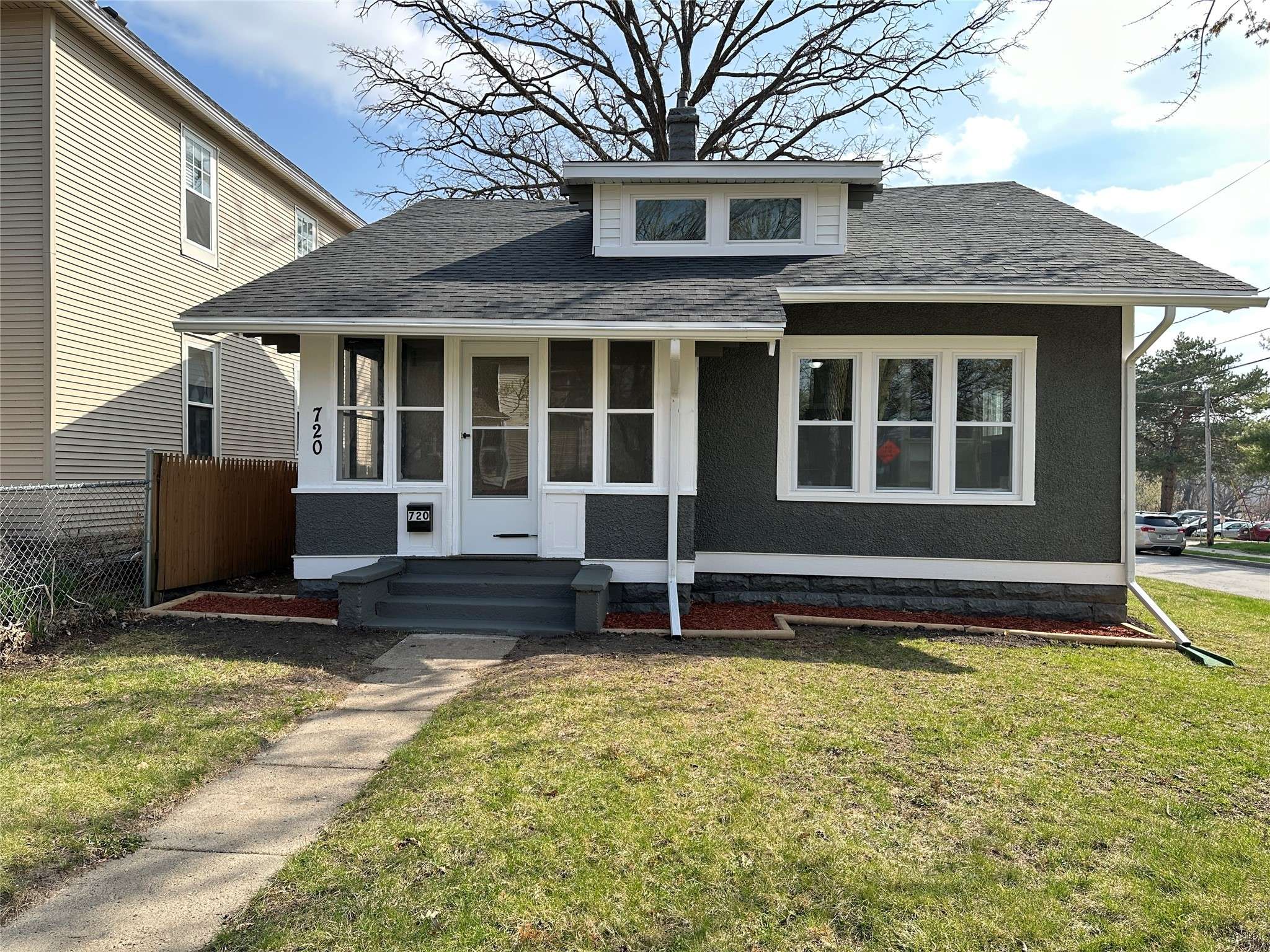 Des Moines, IA 50313,720 Oak Park Avenue