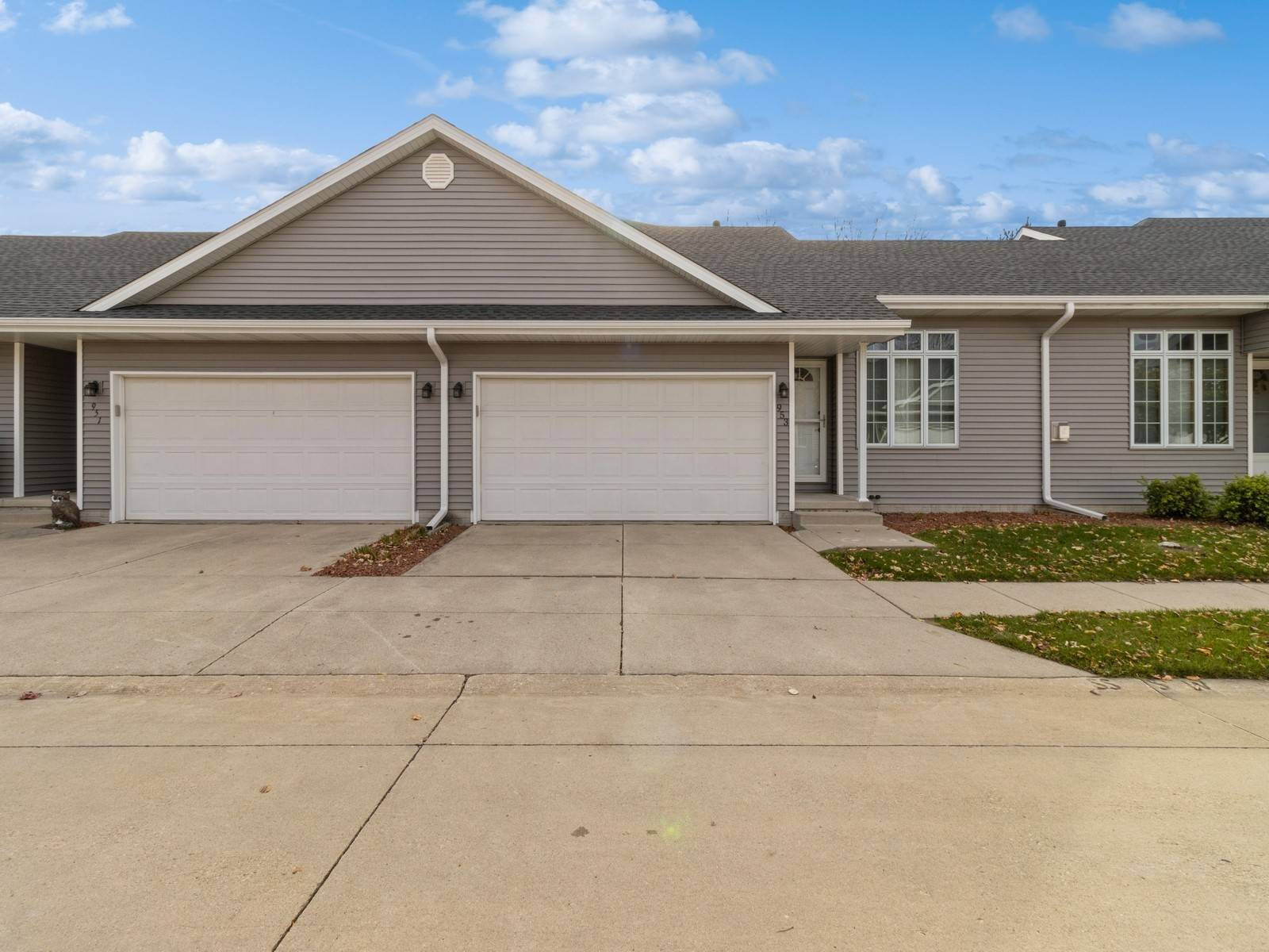 Altoona, IA 50009,953 Robin Circle
