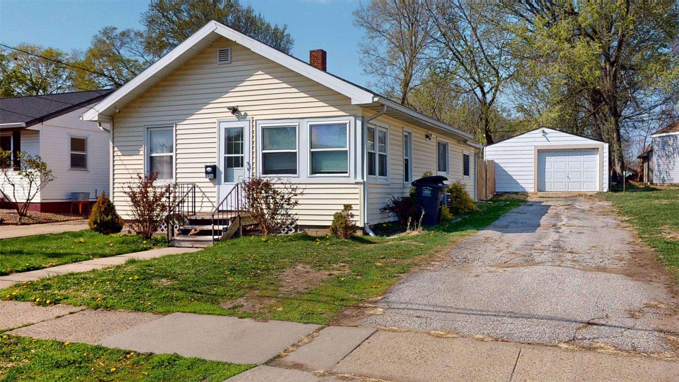 Des Moines, IA 50317,2916 Dubuque Avenue