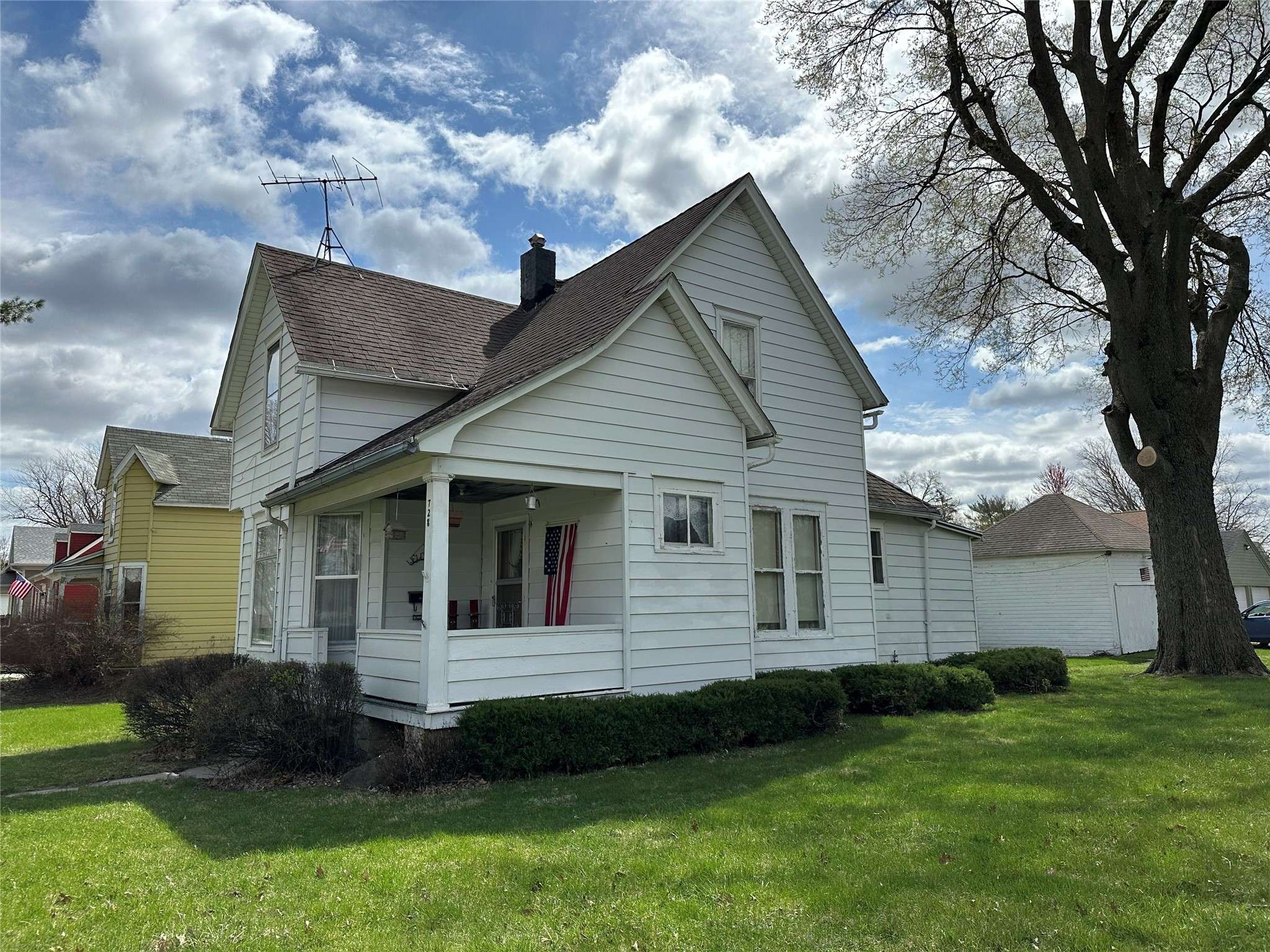 Winterset, IA 50273,728 W Green Street