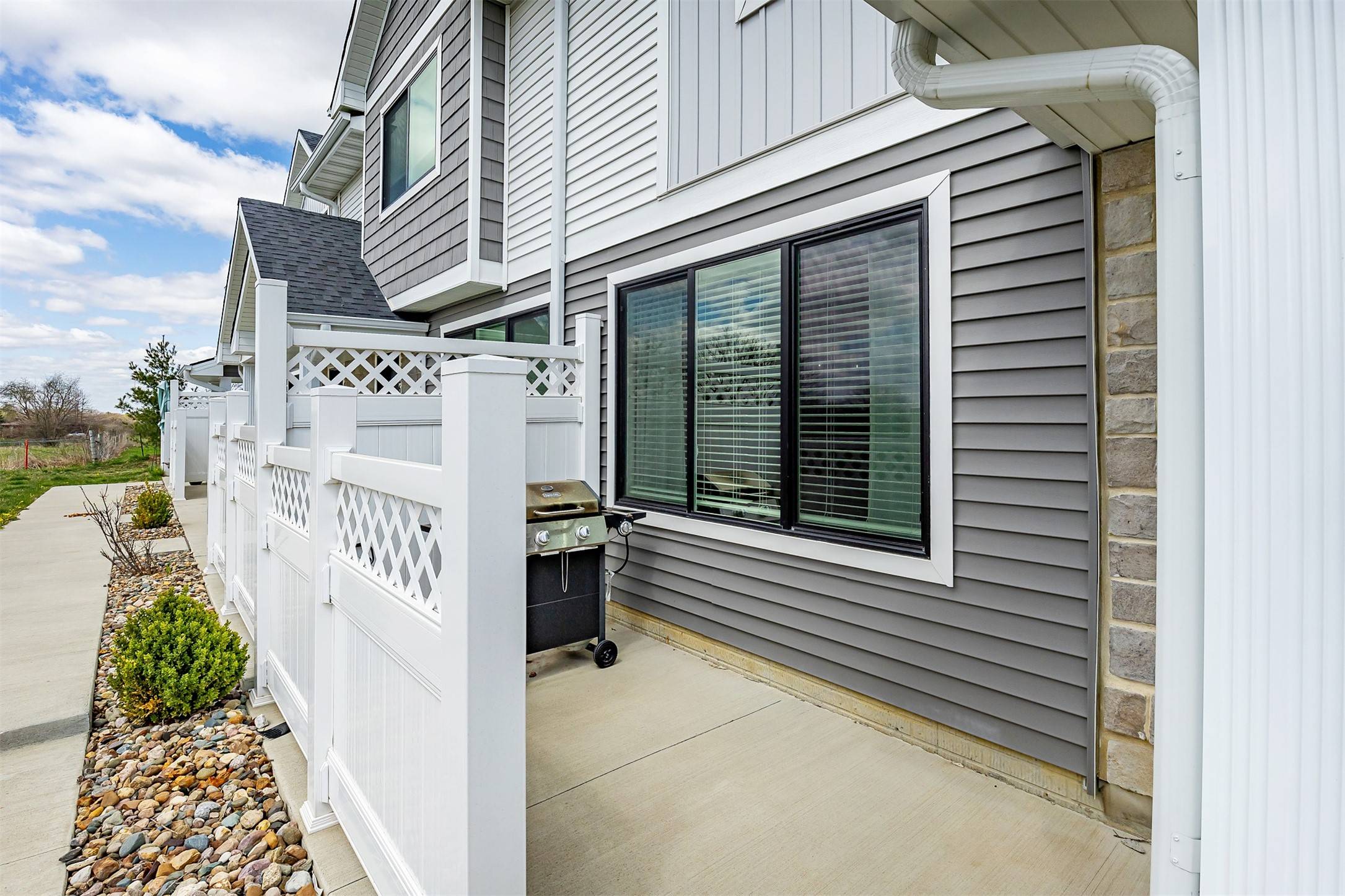 West Des Moines, IA 50265,2619 SE Osier Avenue
