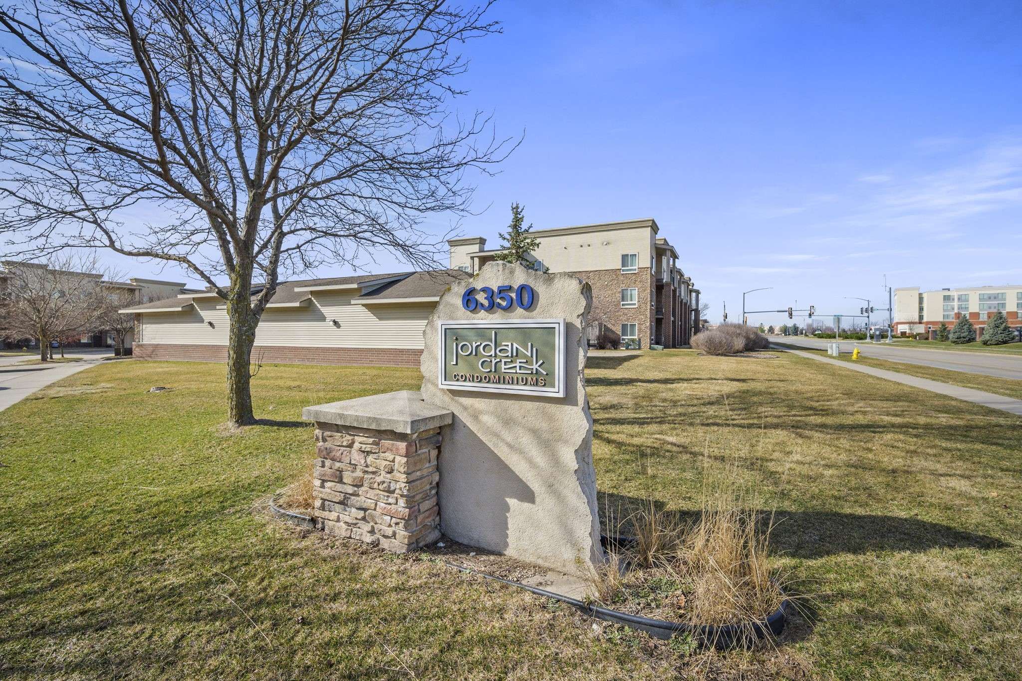 West Des Moines, IA 50266,6350 Coachlight Drive #2205