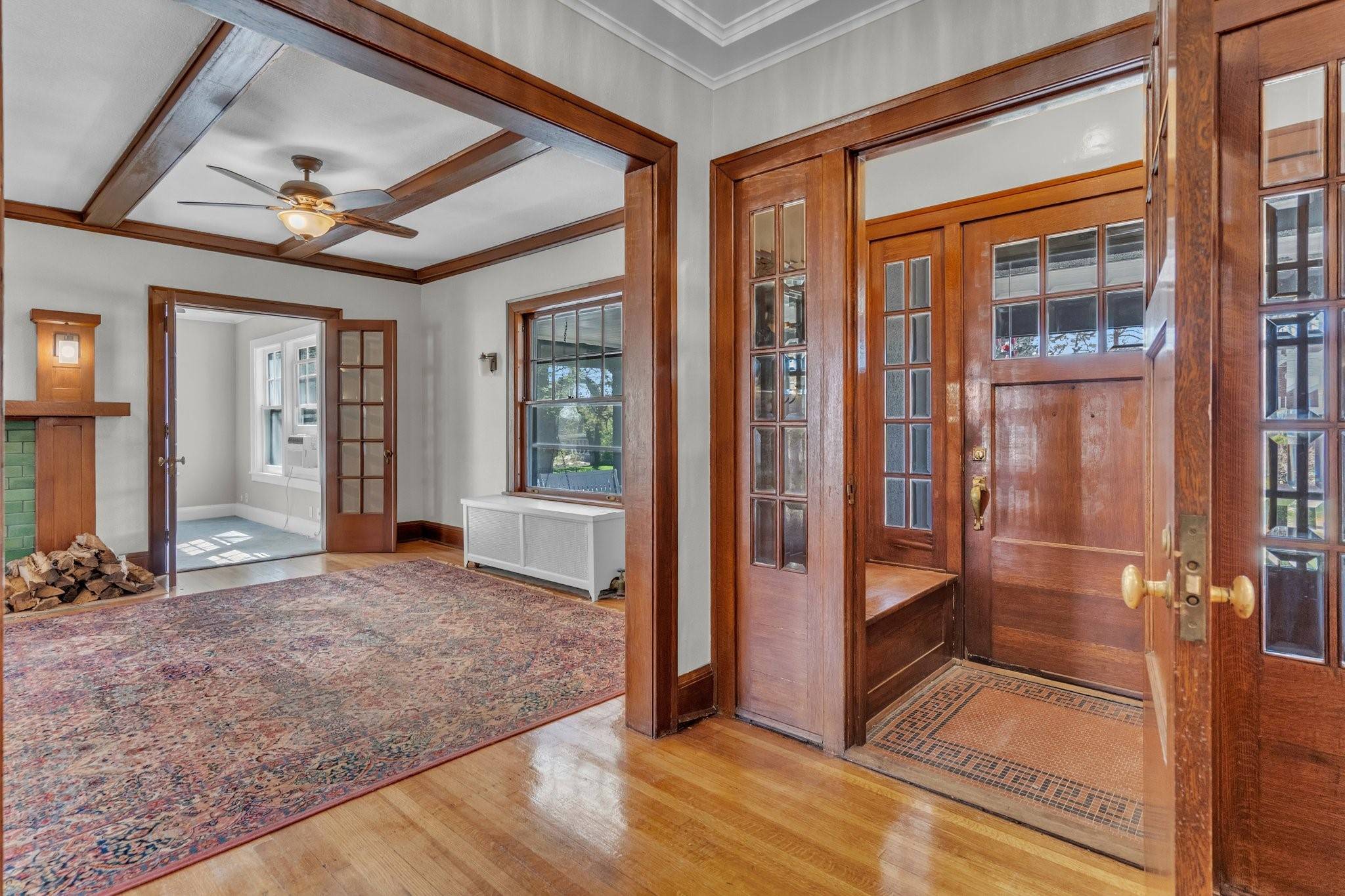 Des Moines, IA 50312,529 43rd Street