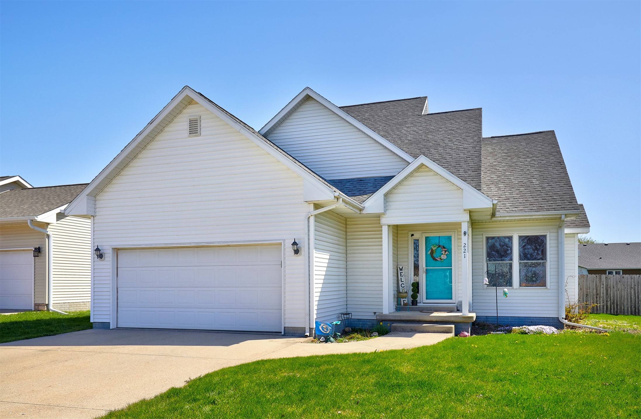 Winterset, IA 50273,221 N 15th Avenue