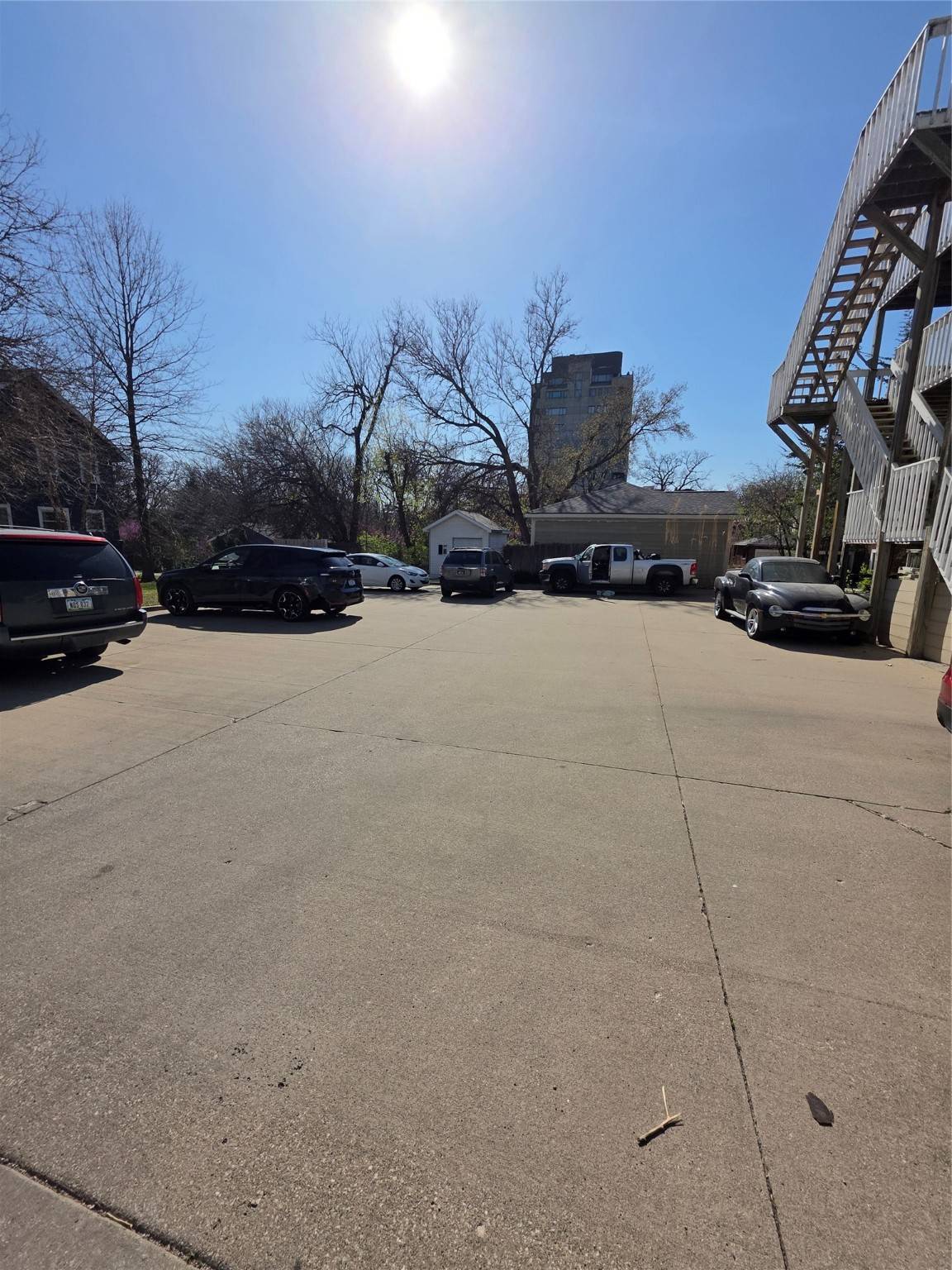 Des Moines, IA 50312,3820 Grand Avenue