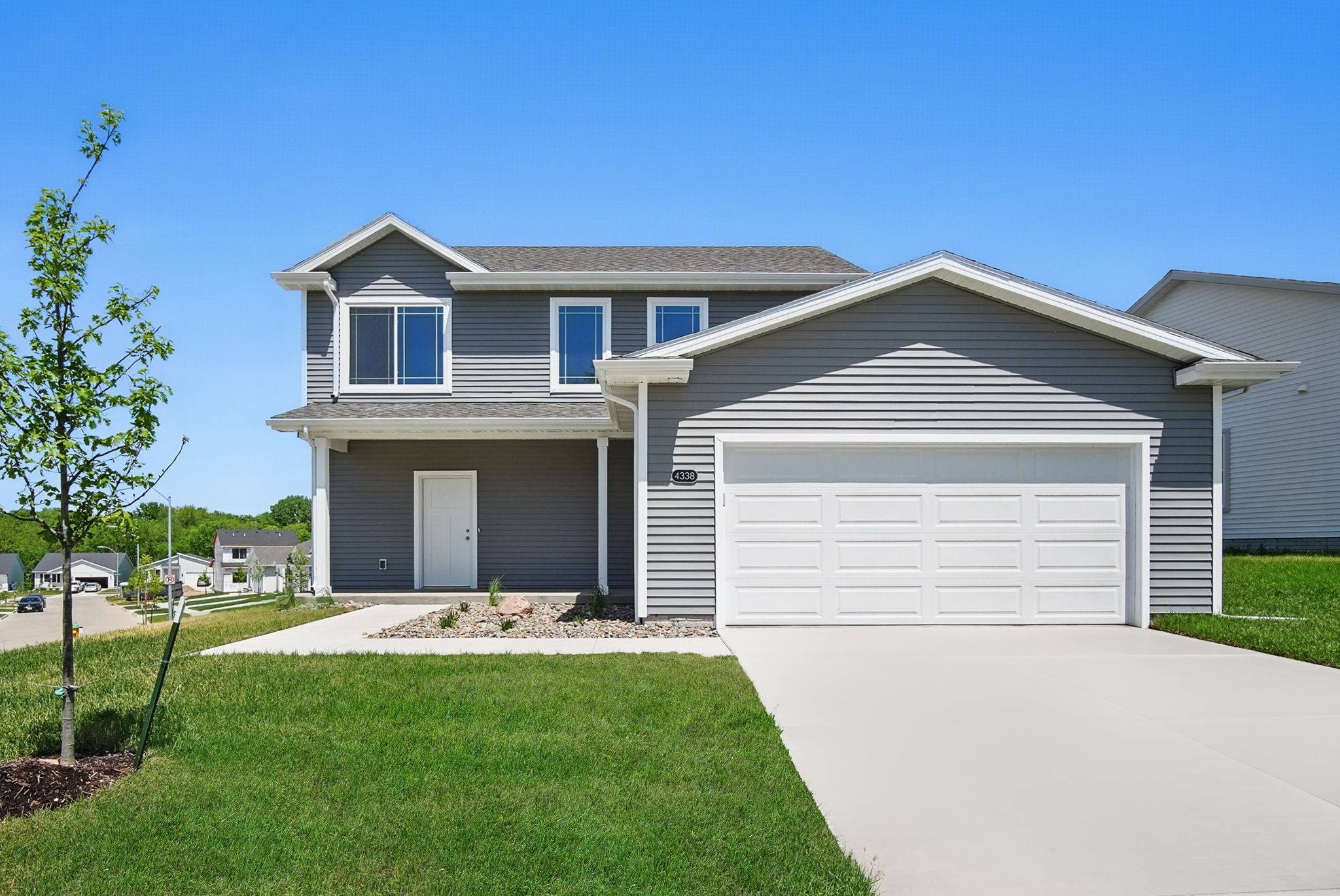 Des Moines, IA 50317,4338 Grover Woods Lane