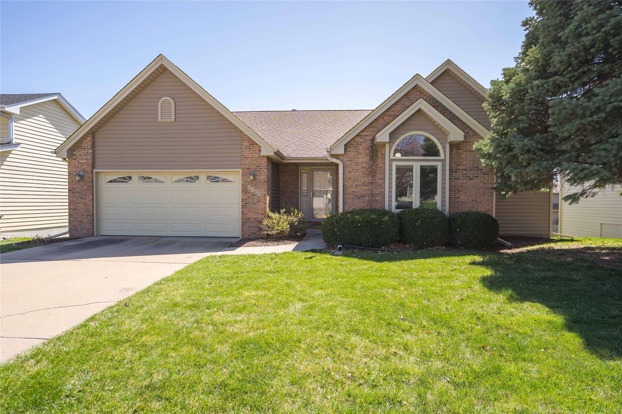 West Des Moines, IA 50266,5408 Cody Drive
