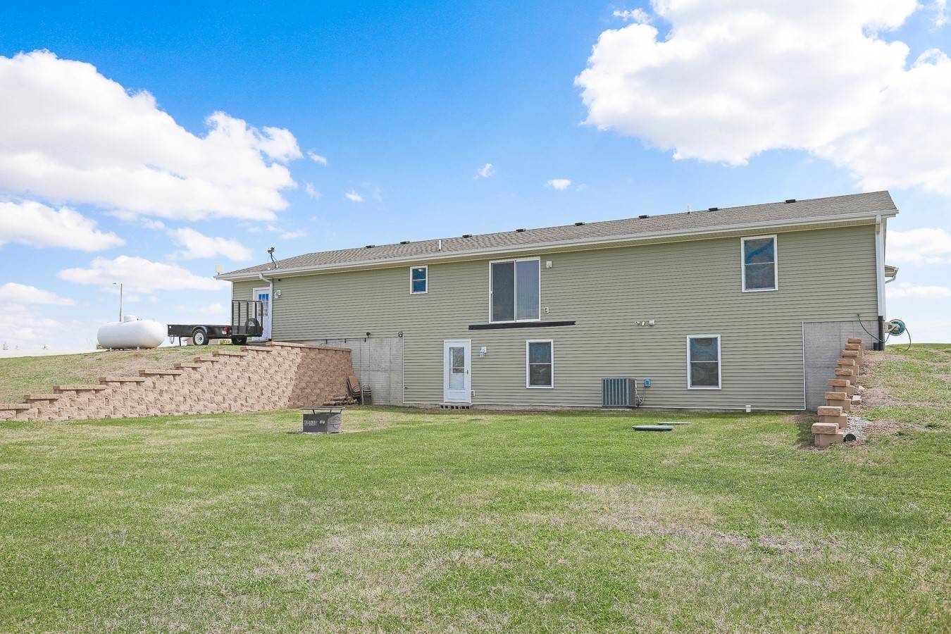Pella, IA 50219,1818 Elk Horn Court