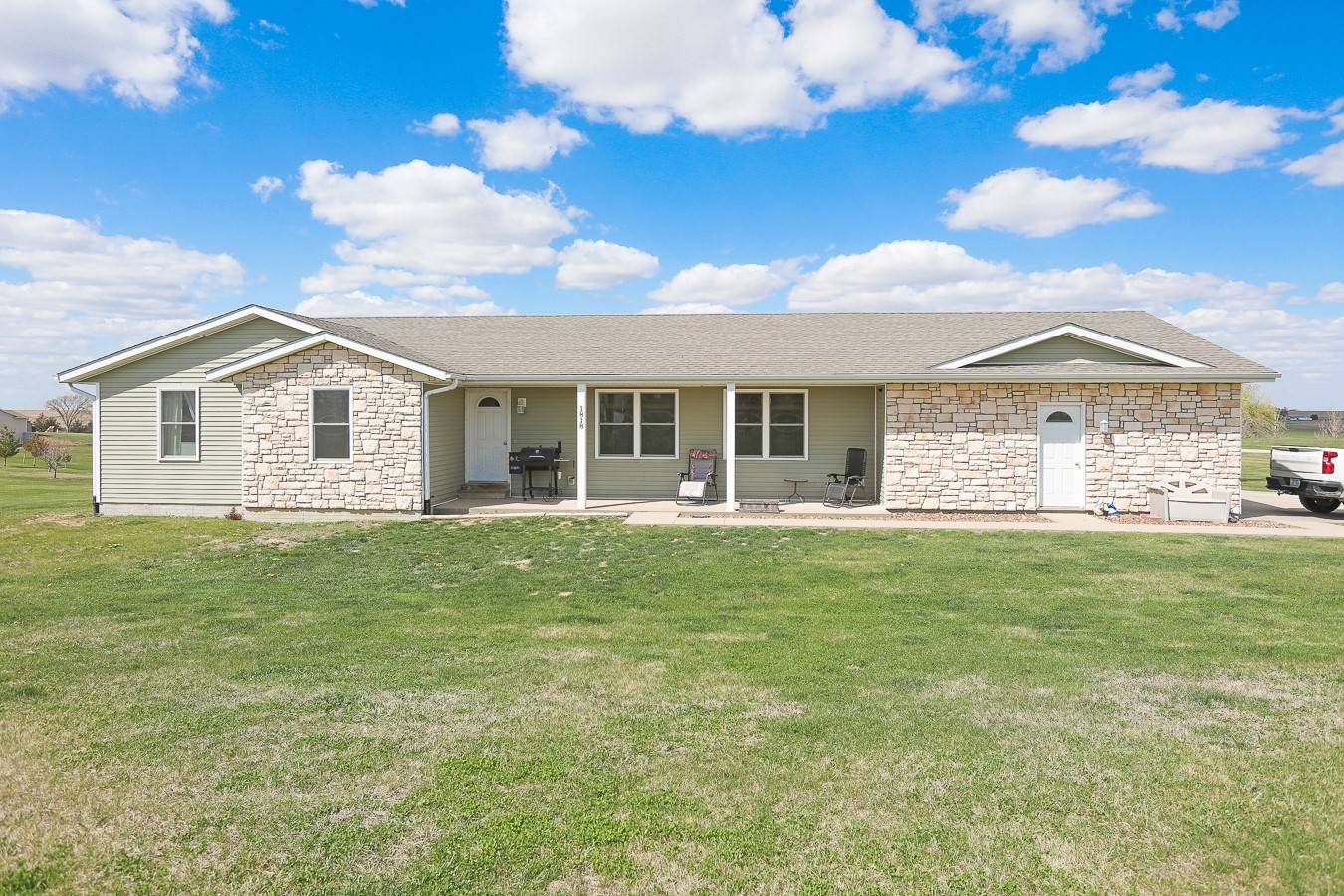 Pella, IA 50219,1818 Elk Horn Court