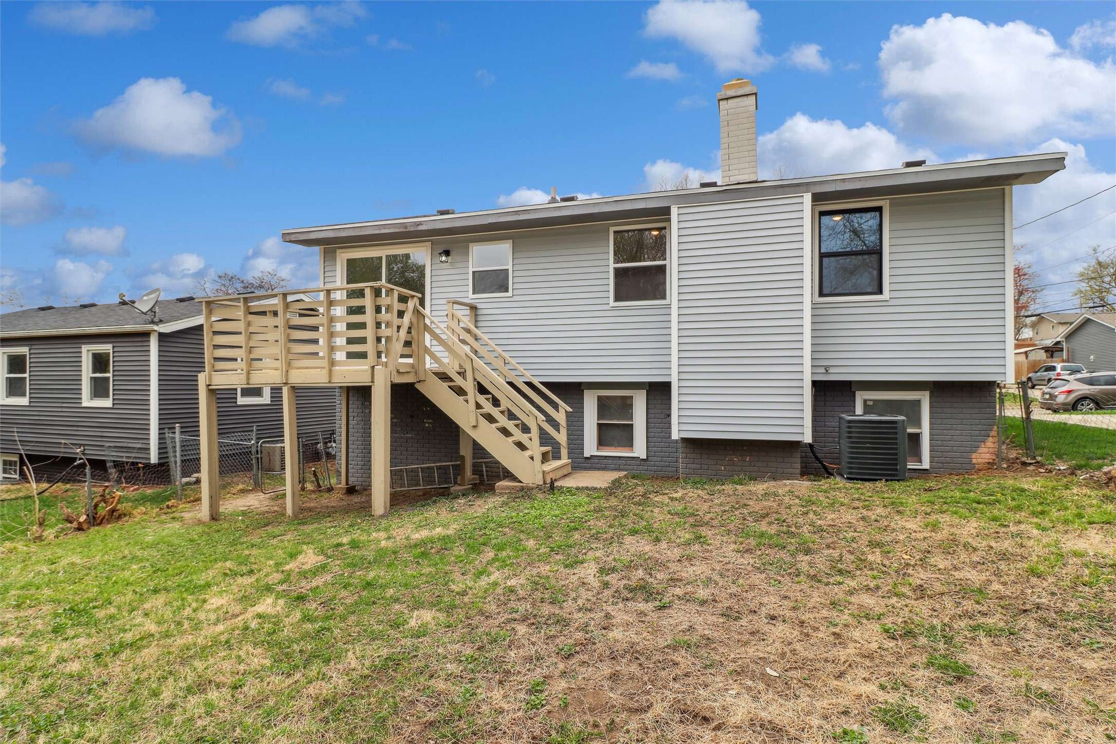 Des Moines, IA 50315,225 E Diehl Avenue
