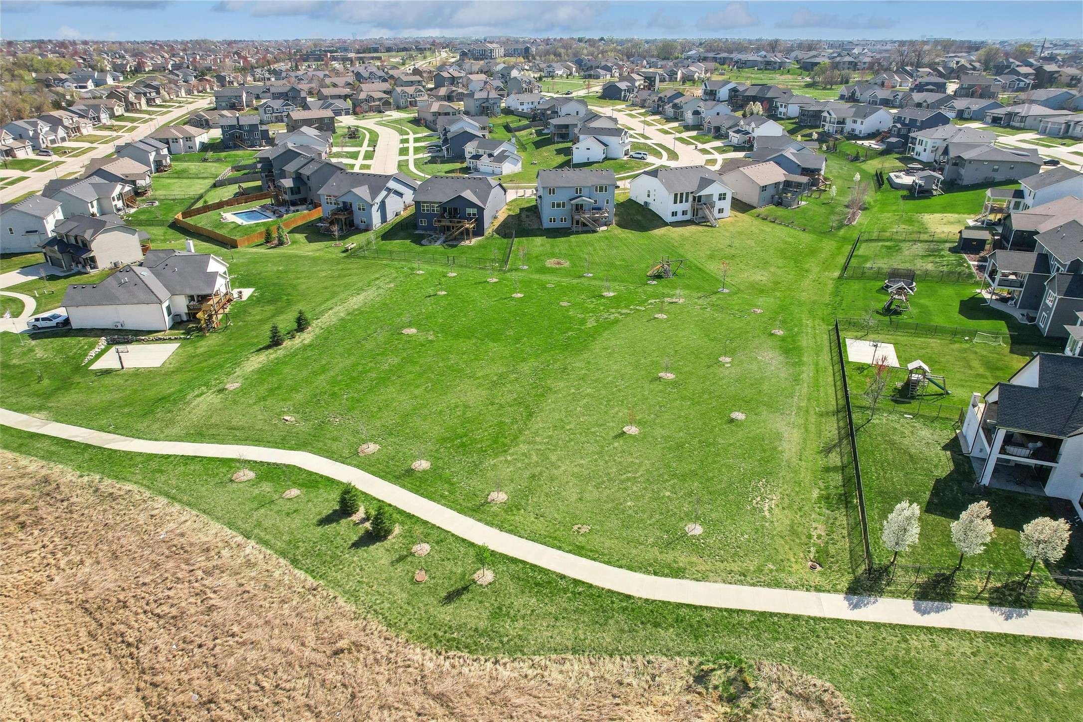 Clive, IA 50325,3667 NW 165th Street