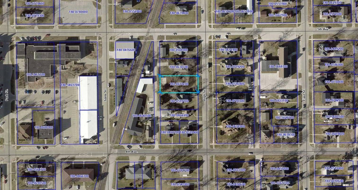Grinnell, IA 50112,921 High Street